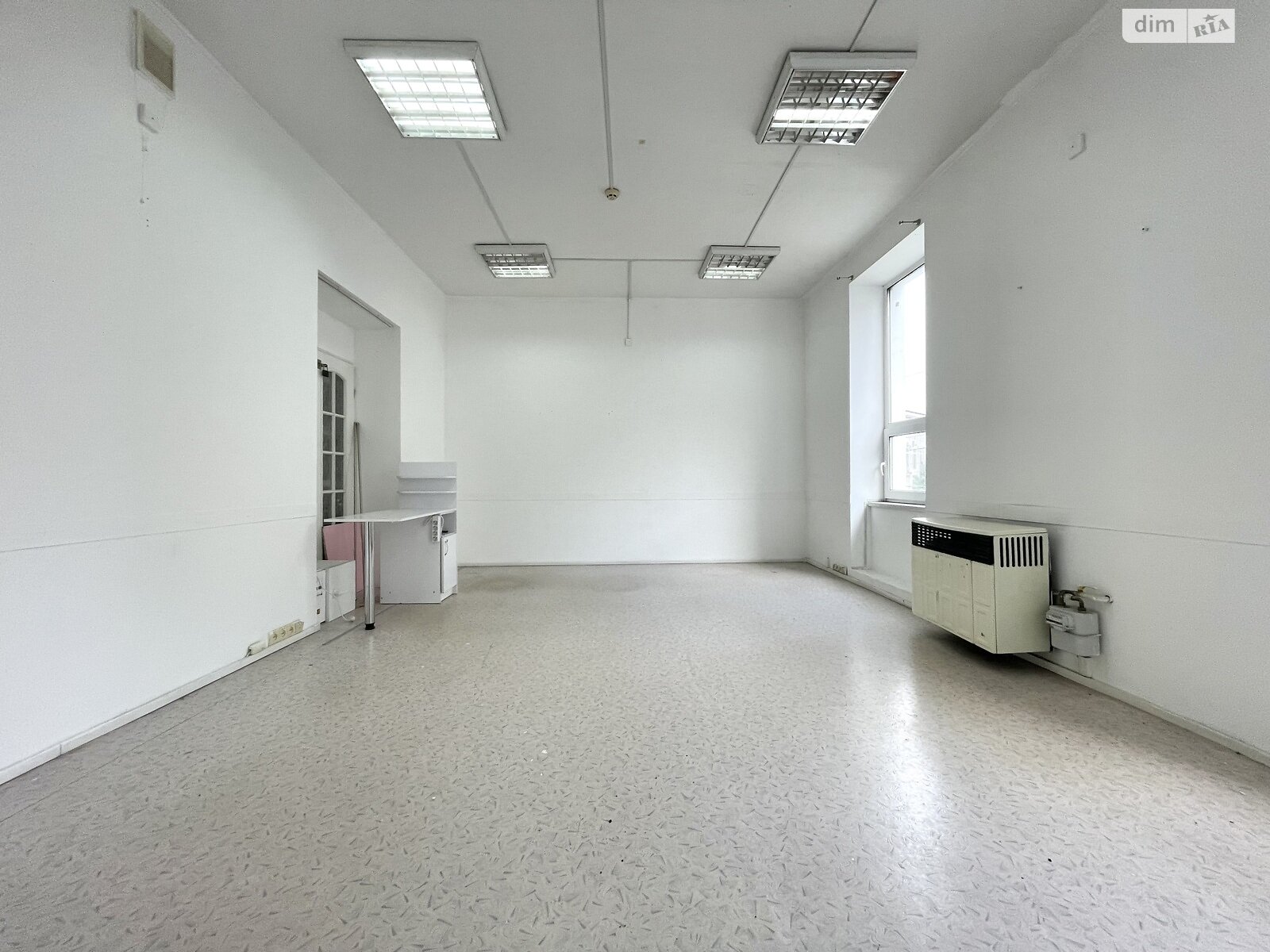 Оренда офісного приміщення в Тернополі, Листопадова вулиця, приміщень - 1, поверх - 2 фото 1 Оренда офісного приміщення в Тернополі, Листопадова вулиця, приміщень - 1, поверх - 2 фото 1