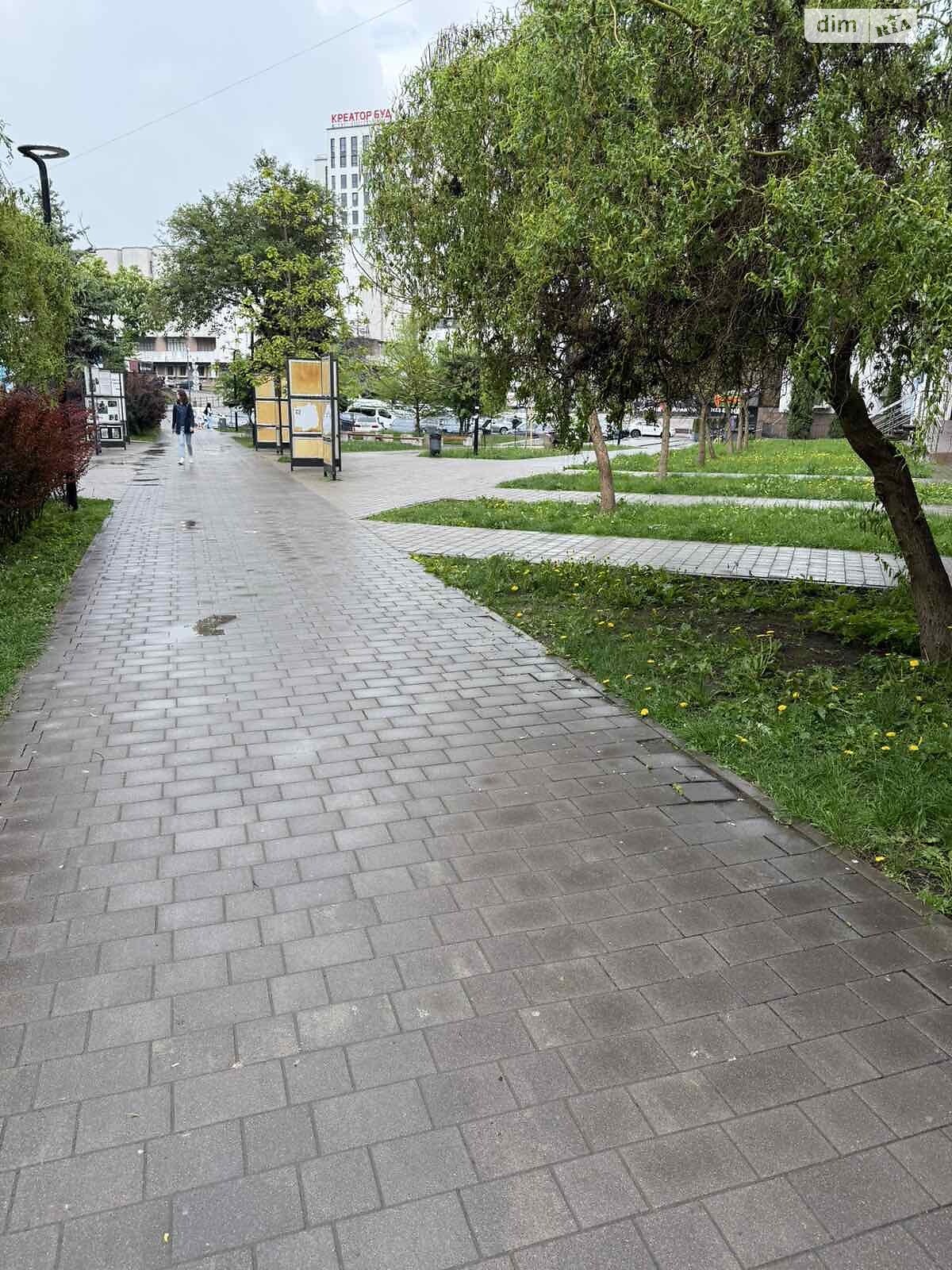 Оренда офісного приміщення в Тернополі, Медова вулиця 3, приміщень - 2, поверх - 1 фото 1 Оренда офісного приміщення в Тернополі, Медова вулиця 3, приміщень - 2, поверх - 1 фото 1