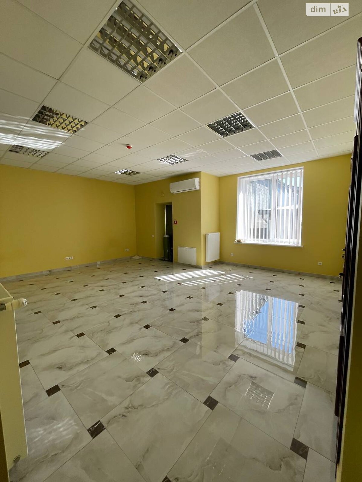 Оренда офісного приміщення в Тернополі, Микулинецька вулиця 5, приміщень - 2, поверх - 1 фото 1 Оренда офісного приміщення в Тернополі, Микулинецька вулиця 5, приміщень - 2, поверх - 1 фото 1