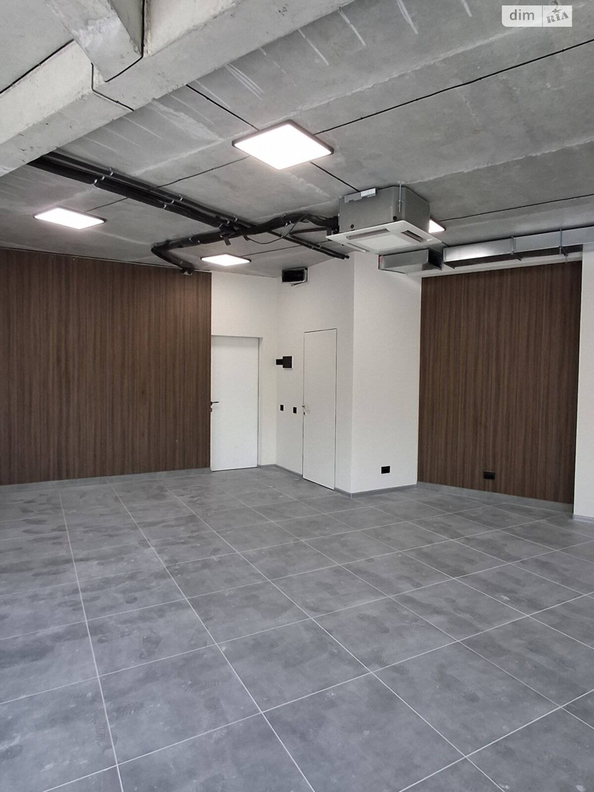 Оренда офісного приміщення в Тернополі, Паращука вулиця, приміщень - 1, поверх - 3 фото 1