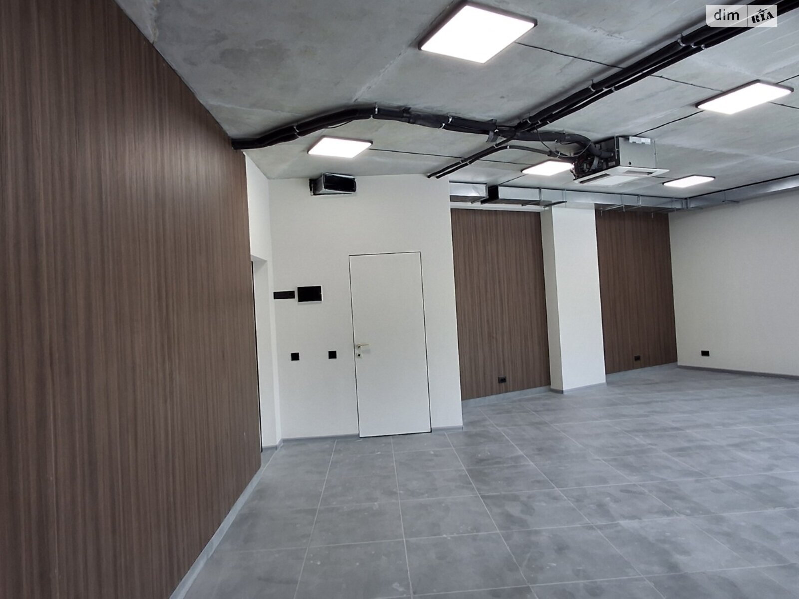 Оренда офісного приміщення в Тернополі, Паращука вулиця, приміщень - 1, поверх - 3 фото 1