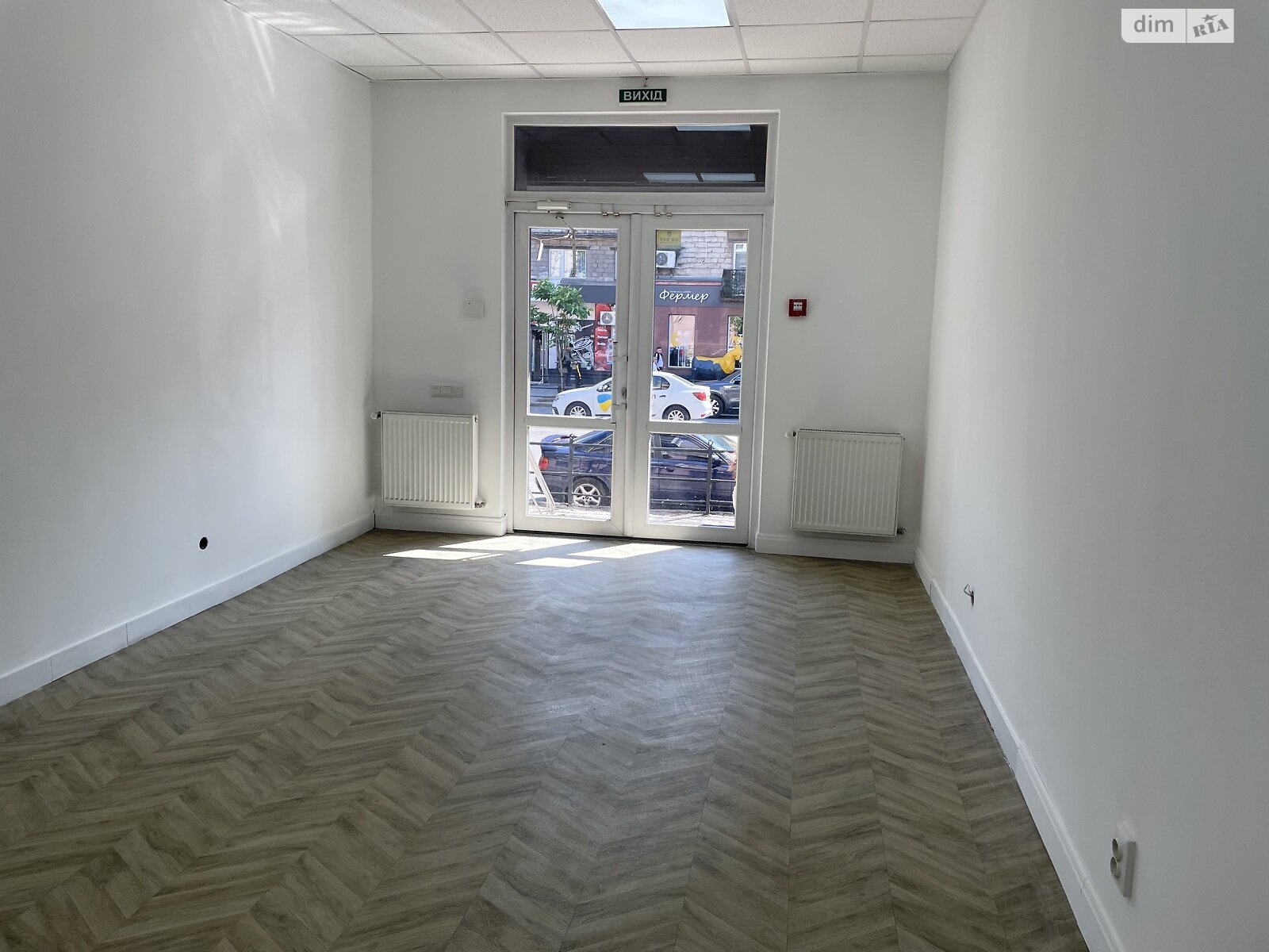 Оренда офісного приміщення в Тернополі, Руська вулиця 15, приміщень - 5, поверх - 1 фото 1