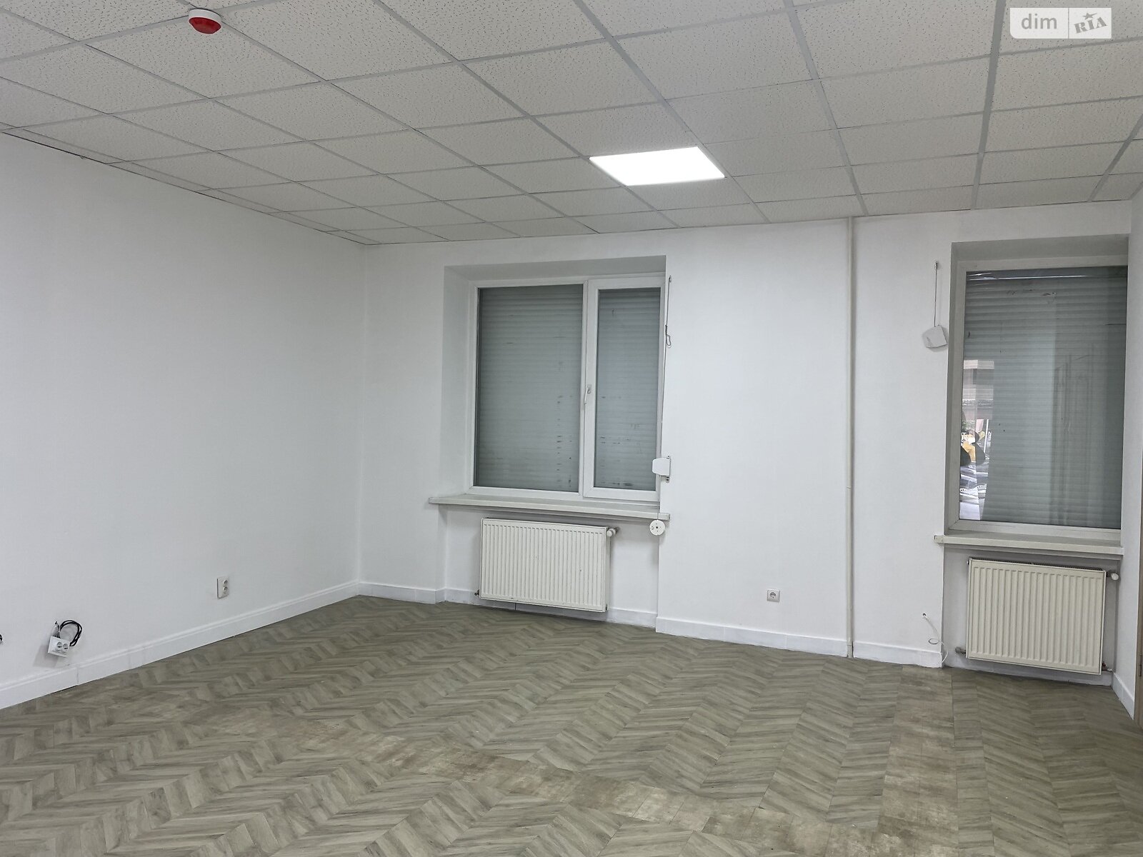 Оренда офісного приміщення в Тернополі, Руська вулиця 15, приміщень - 5, поверх - 1 фото 1