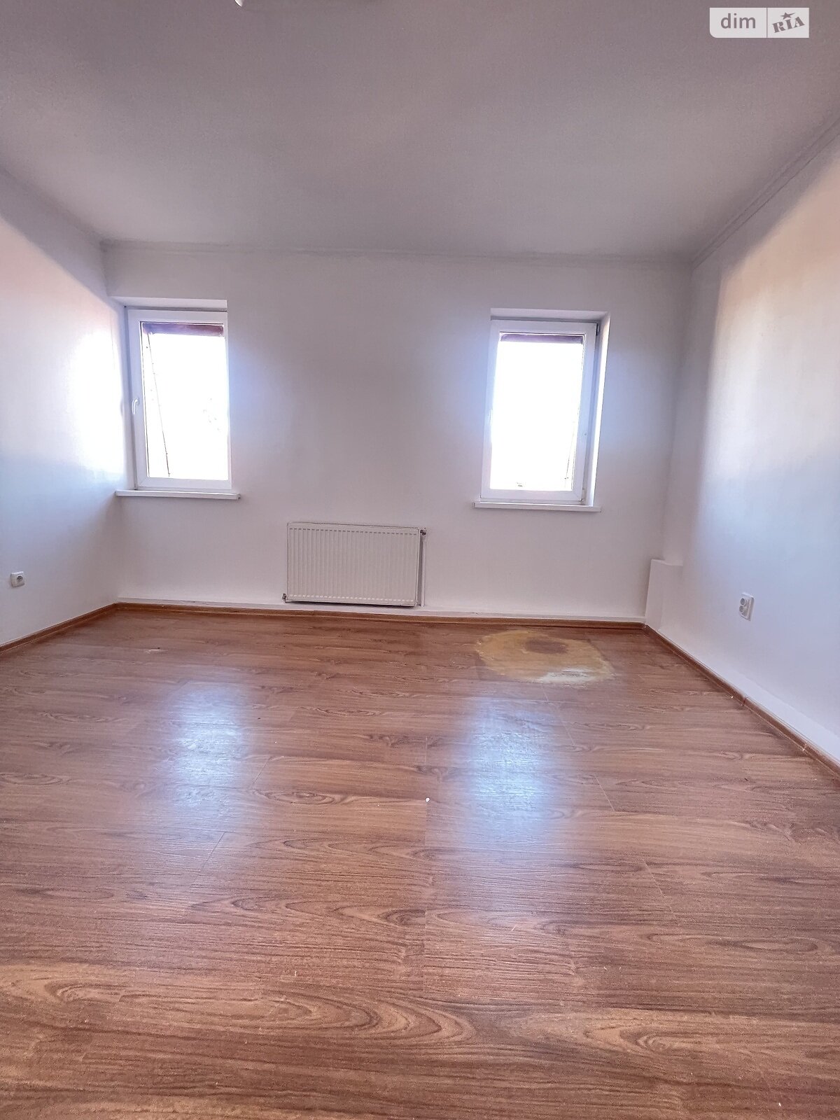 Аренда офисного помещения в Тернополе, Русская улица, помещений - 1, этаж - 4 фото 1 Аренда офисного помещения в Тернополе, Русская улица, помещений - 1, этаж - 4 фото 1