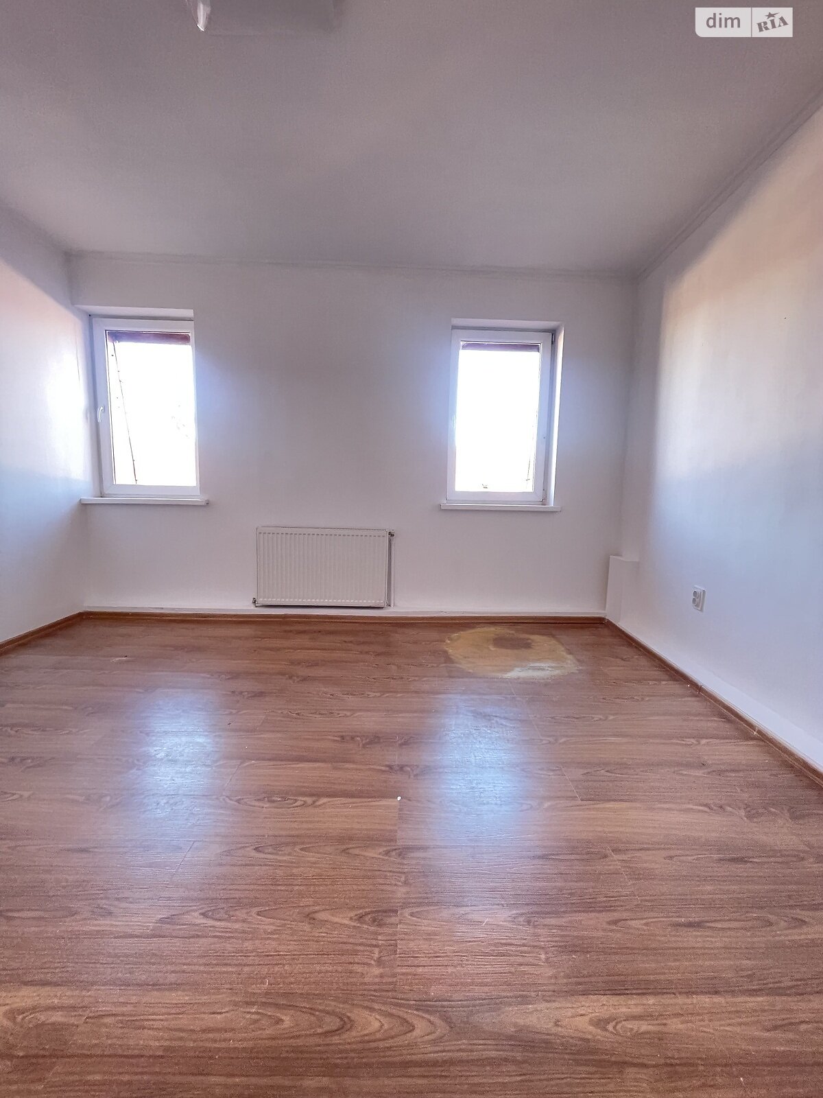 Аренда офисного помещения в Тернополе, Русская улица, помещений - 1, этаж - 4 фото 1 Аренда офисного помещения в Тернополе, Русская улица, помещений - 1, этаж - 4 фото 1