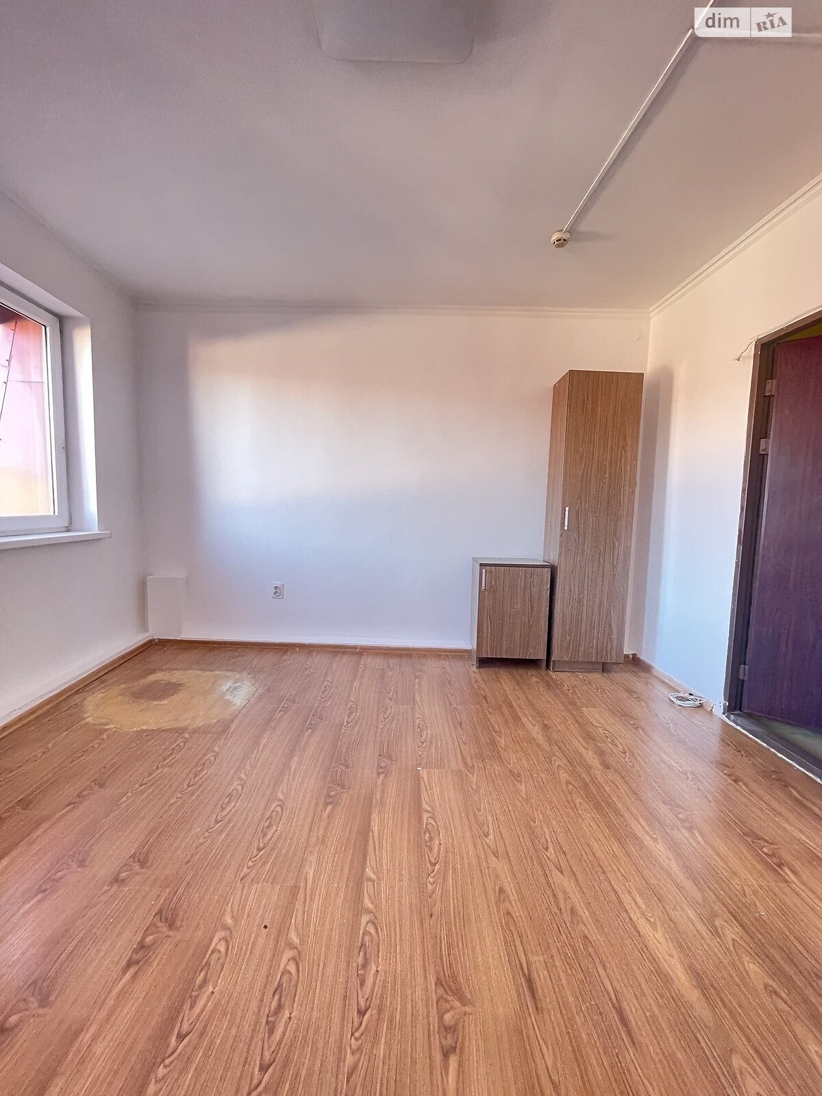 Аренда офисного помещения в Тернополе, Русская улица, помещений - 1, этаж - 4 фото 1 Аренда офисного помещения в Тернополе, Русская улица, помещений - 1, этаж - 4 фото 1