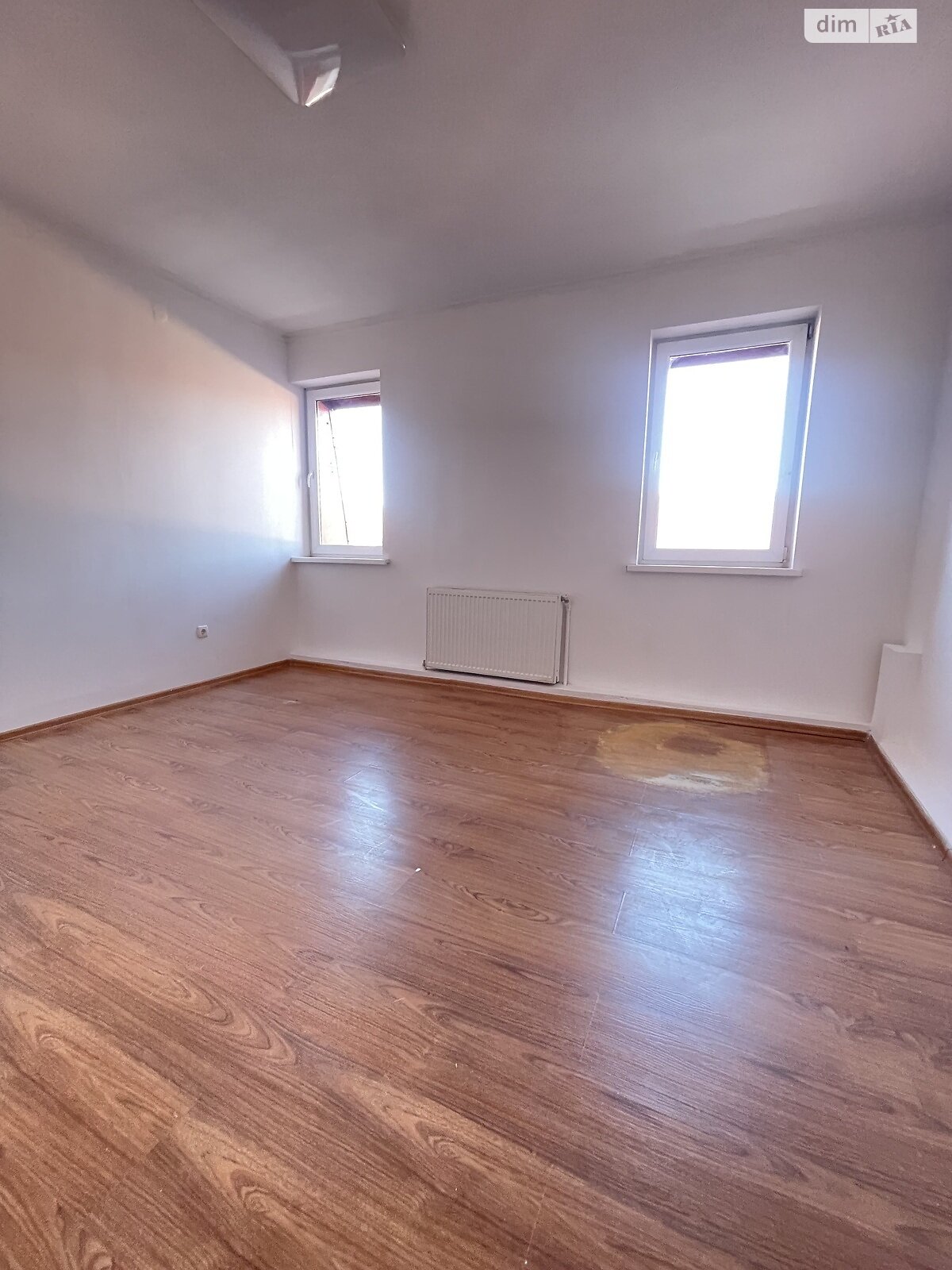 Аренда офисного помещения в Тернополе, Русская улица, помещений - 1, этаж - 4 фото 1 Аренда офисного помещения в Тернополе, Русская улица, помещений - 1, этаж - 4 фото 1