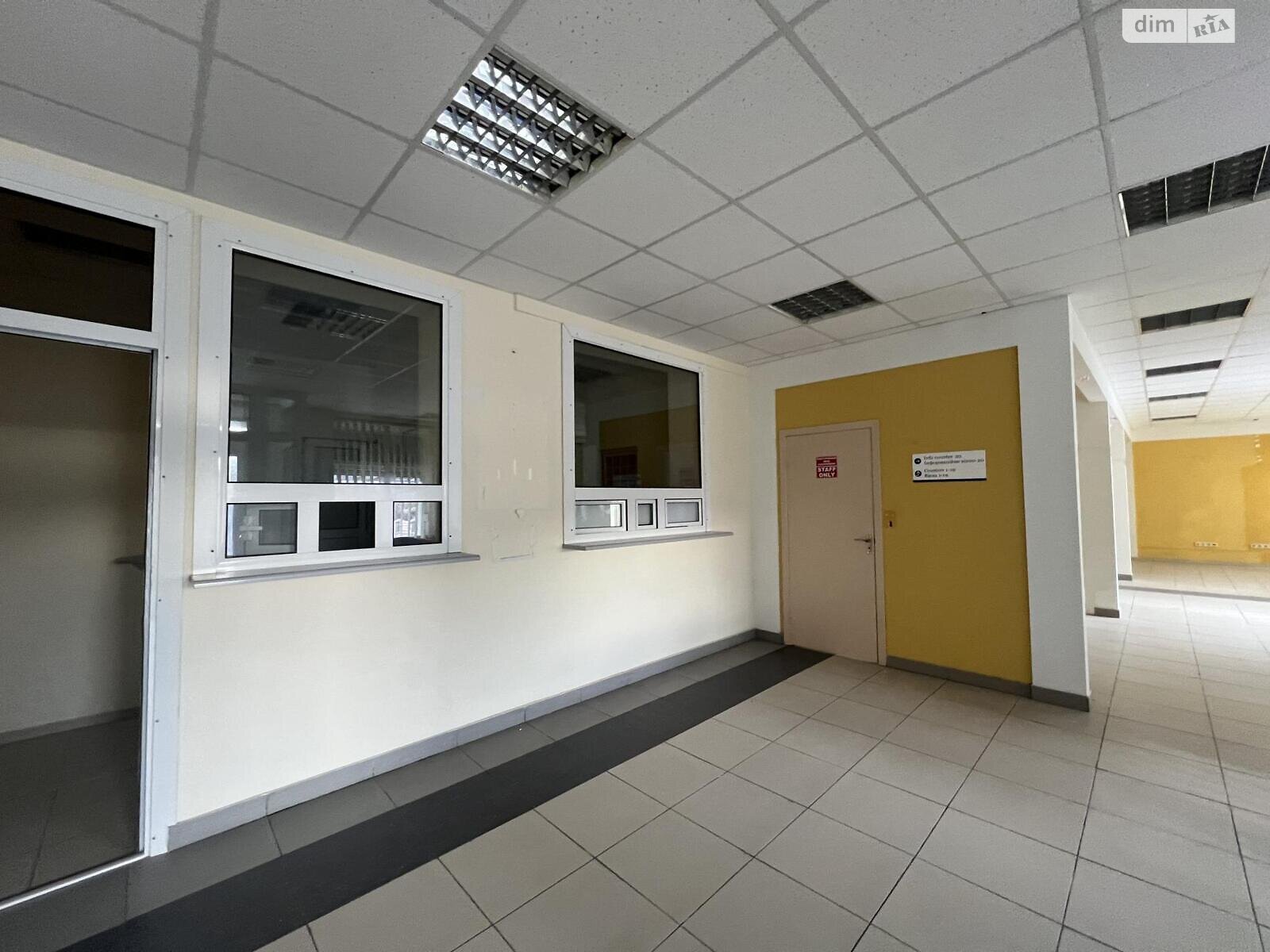 Аренда офисного помещения в Тернополе, Шашкевича улица, помещений - 6, этаж - 1 фото 1