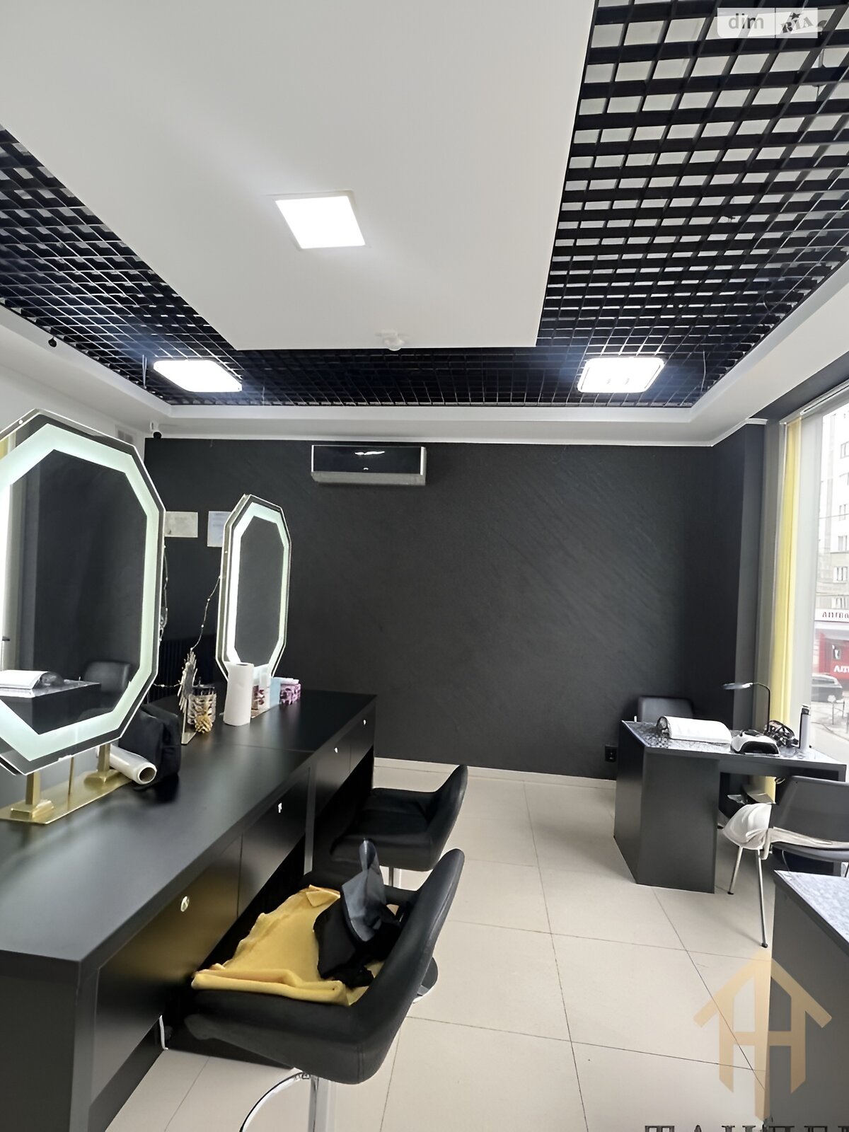 Аренда офисного помещения в Тернополе, Шептицкого Андрея Митрополита улица, помещений - 1, этаж - 2 фото 1 Аренда офисного помещения в Тернополе, Шептицкого Андрея Митрополита улица, помещений - 1, этаж - 2 фото 1