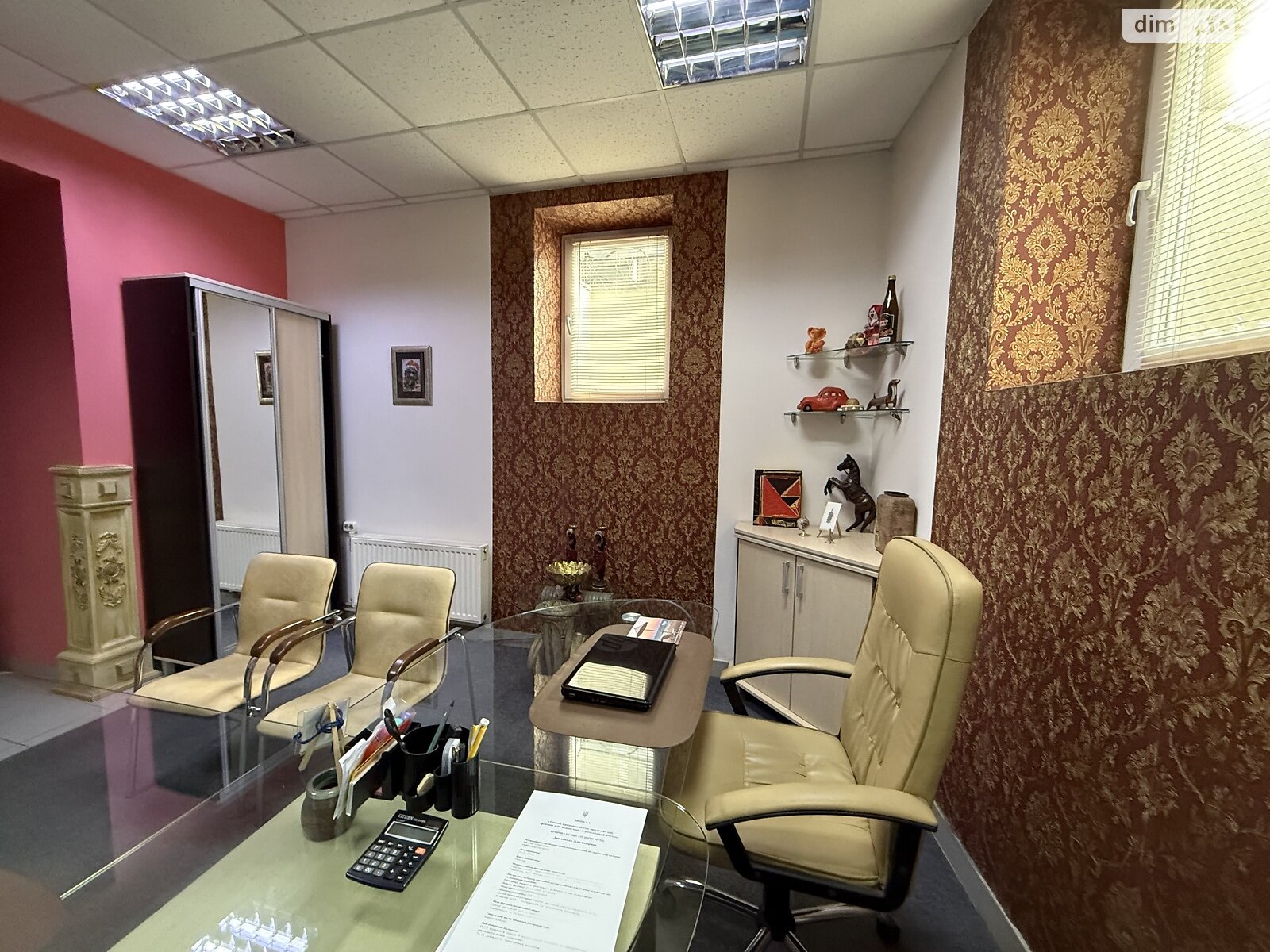 Оренда офісного приміщення в Тернополі, Сліпого Йосипа Кардинала вулиця, приміщень -, поверх - 1 фото 1 Оренда офісного приміщення в Тернополі, Сліпого Йосипа Кардинала вулиця, приміщень -, поверх - 1 фото 1