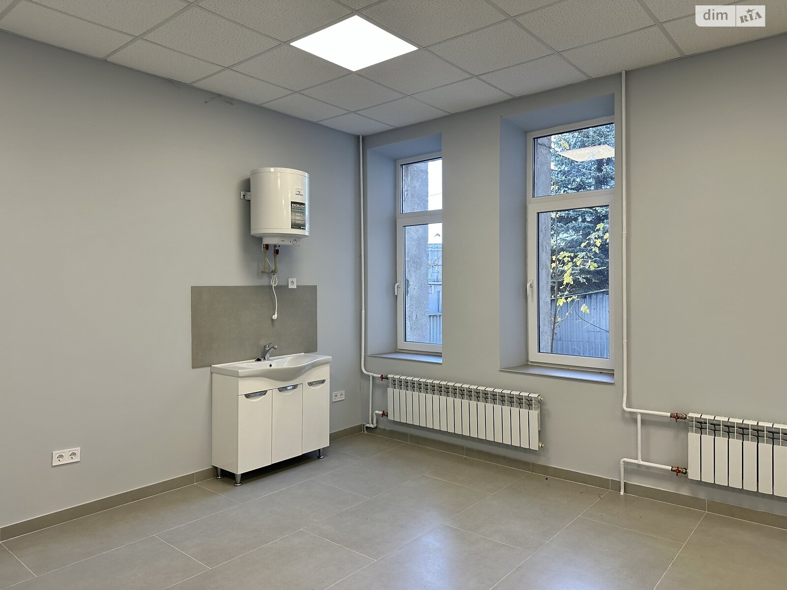 Аренда офисного помещения в Тернополе, Торговица (Живова Анатолия) улица, помещений - 1, этаж - 1 фото 1 Аренда офисного помещения в Тернополе, Торговица (Живова Анатолия) улица, помещений - 1, этаж - 1 фото 1