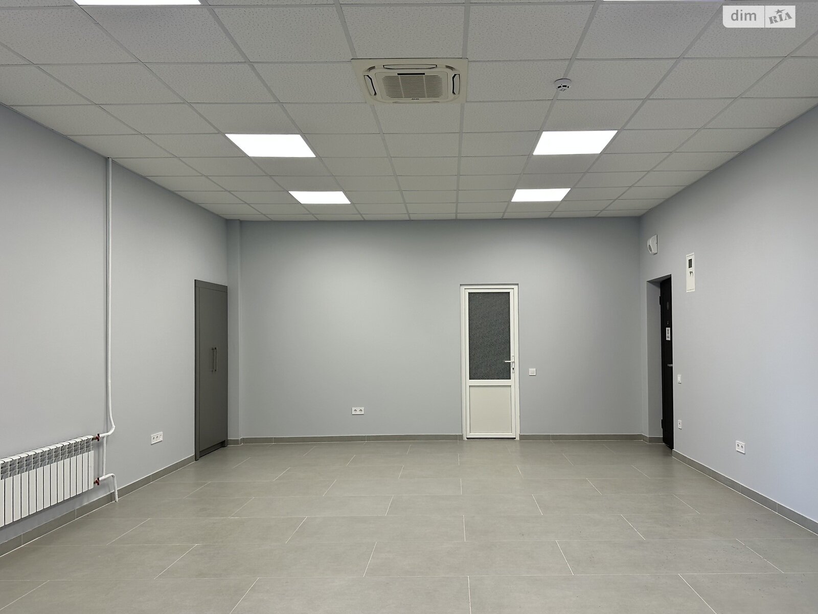 Аренда офисного помещения в Тернополе, Торговица (Живова Анатолия) улица, помещений - 1, этаж - 1 фото 1 Аренда офисного помещения в Тернополе, Торговица (Живова Анатолия) улица, помещений - 1, этаж - 1 фото 1