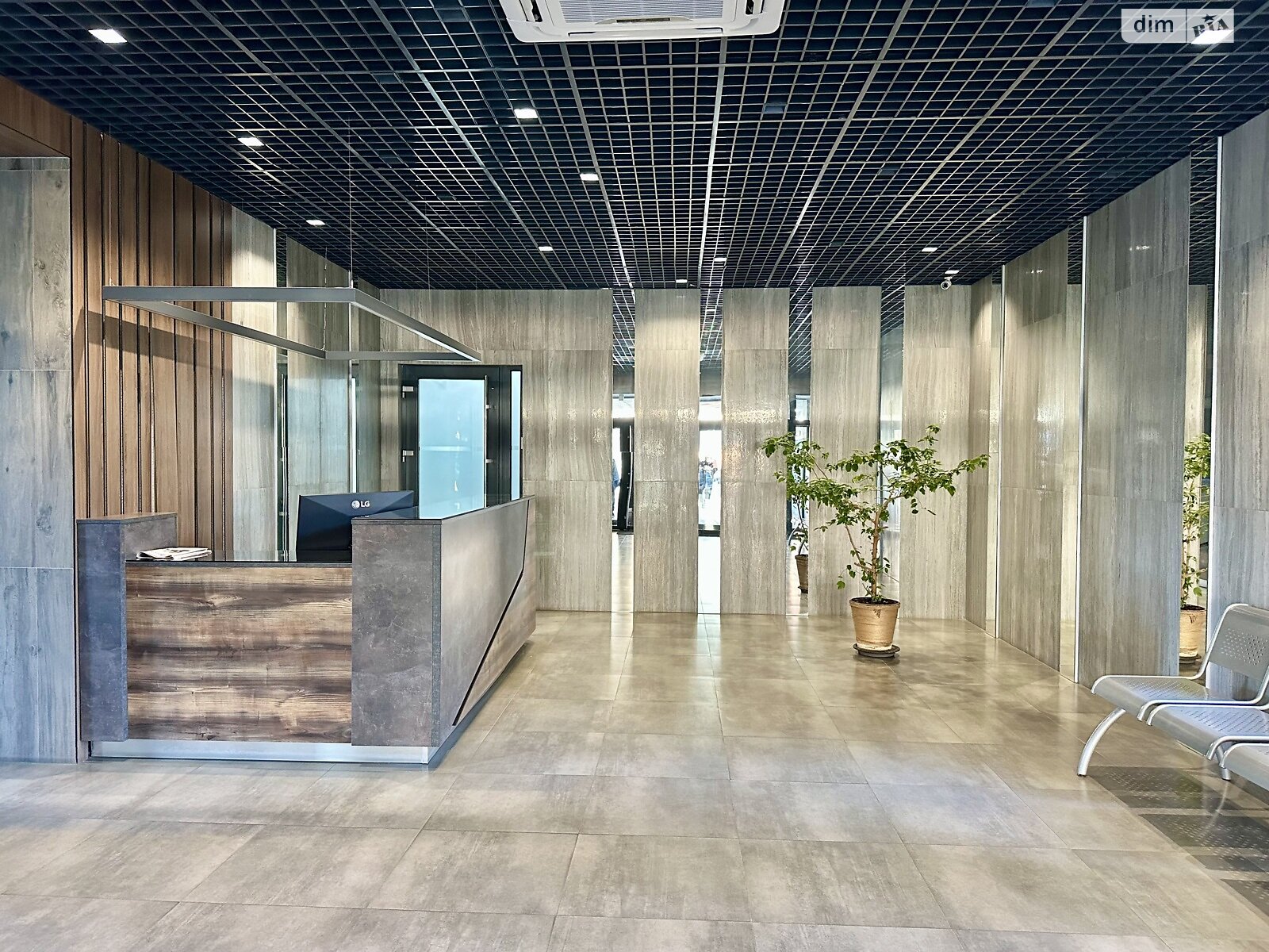 Аренда офисного помещения в Тернополе, Торговица (Живова Анатолия) улица, помещений - 1, этаж - 1 фото 1 Аренда офисного помещения в Тернополе, Торговица (Живова Анатолия) улица, помещений - 1, этаж - 1 фото 1