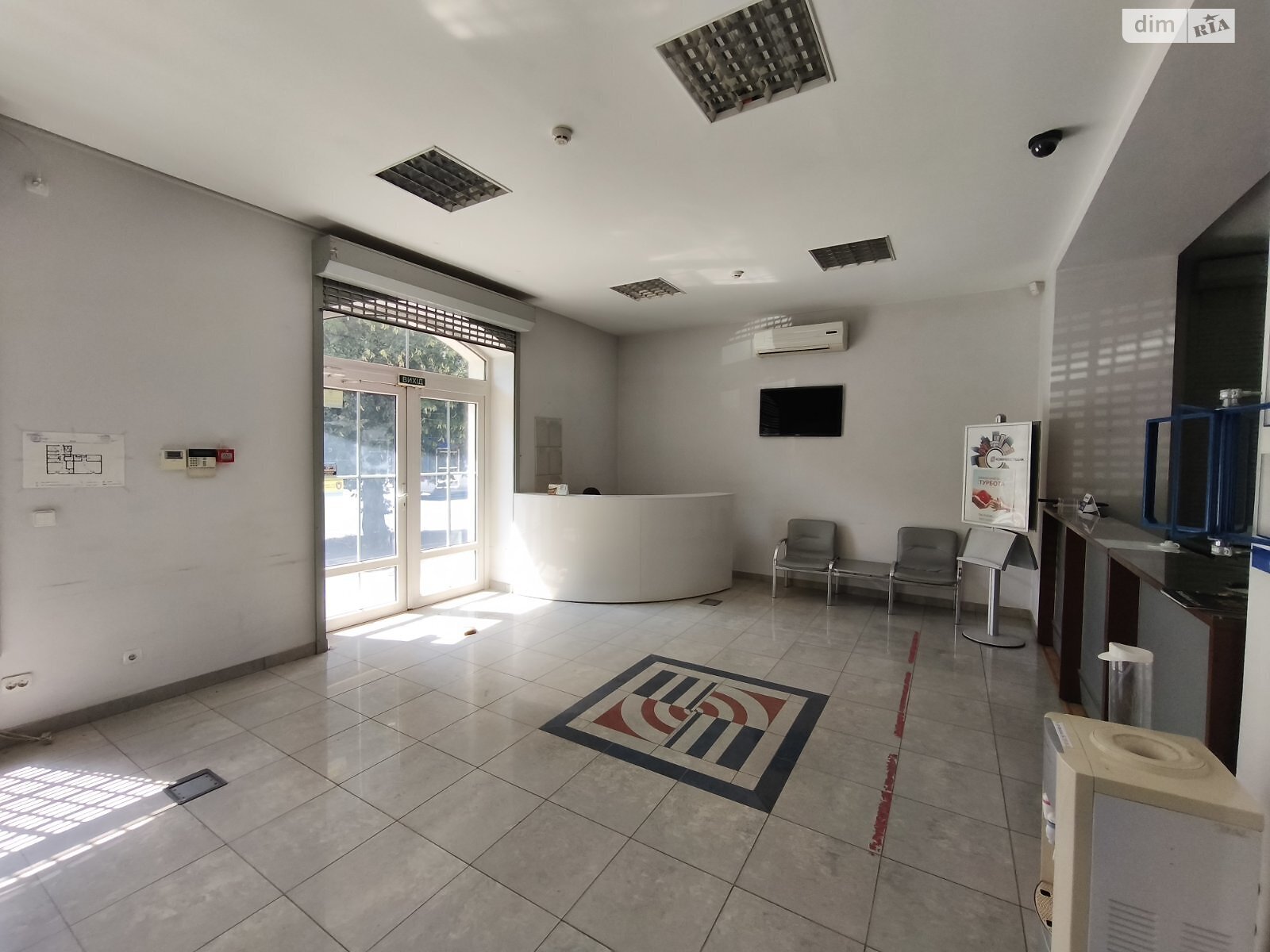 Аренда офисного помещения в Ужгороде, Чендея Ивана улица, помещений -, этаж - 1 фото 1 Аренда офисного помещения в Ужгороде, Чендея Ивана улица, помещений -, этаж - 1 фото 1