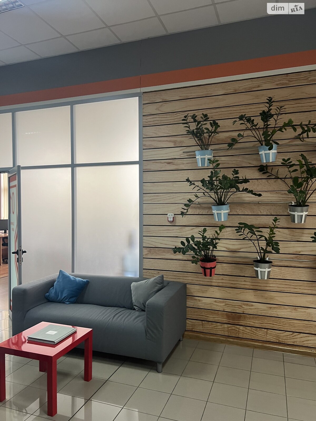 Аренда офисного помещения в Ужгороде, Героев 128-й бригады (8-го Марта) улица, помещений - 10, этаж - 2 фото 1