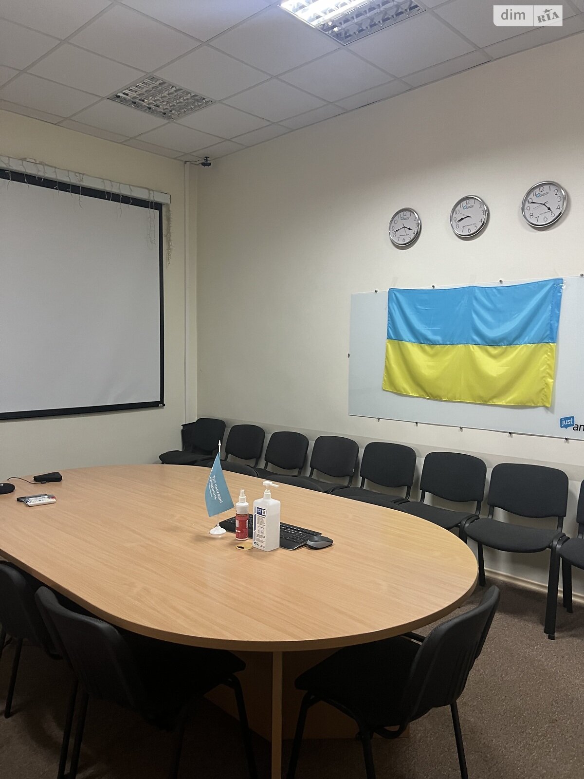 Аренда офисного помещения в Ужгороде, Героев 128-й бригады (8-го Марта) улица, помещений - 10, этаж - 2 фото 1