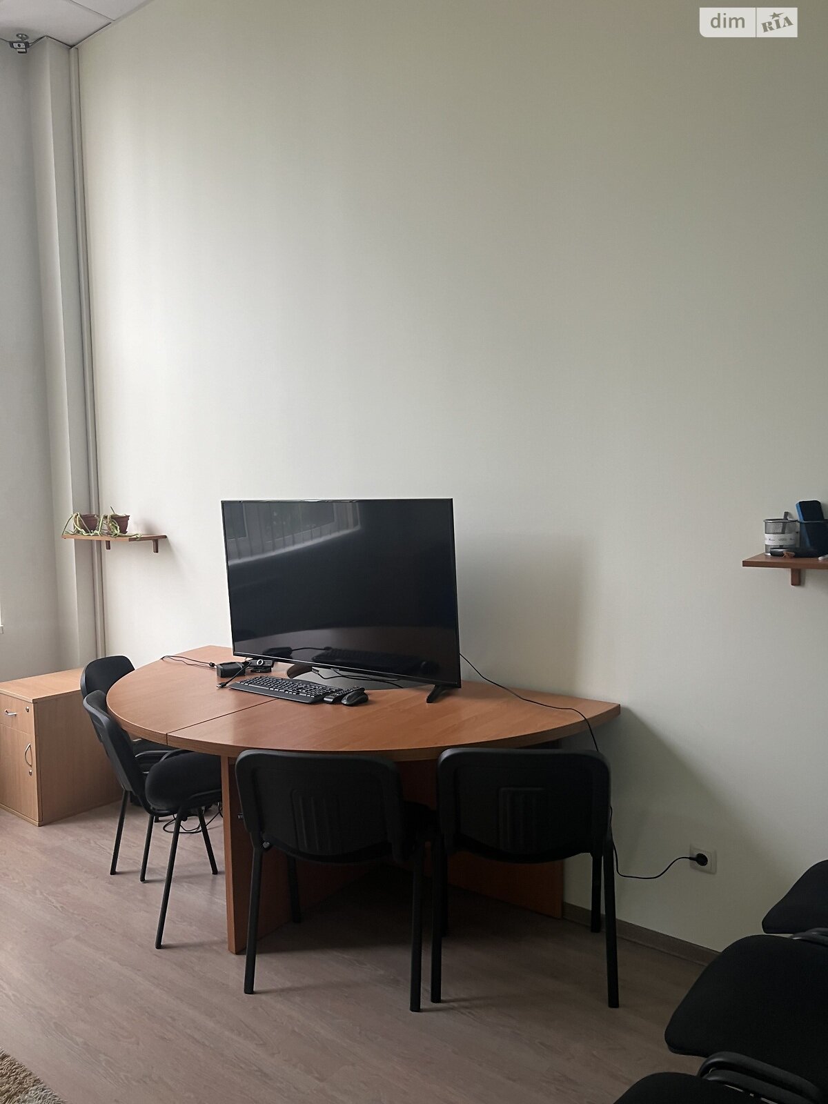 Аренда офисного помещения в Ужгороде, Героев 128-й бригады (8-го Марта) улица, помещений - 10, этаж - 2 фото 1