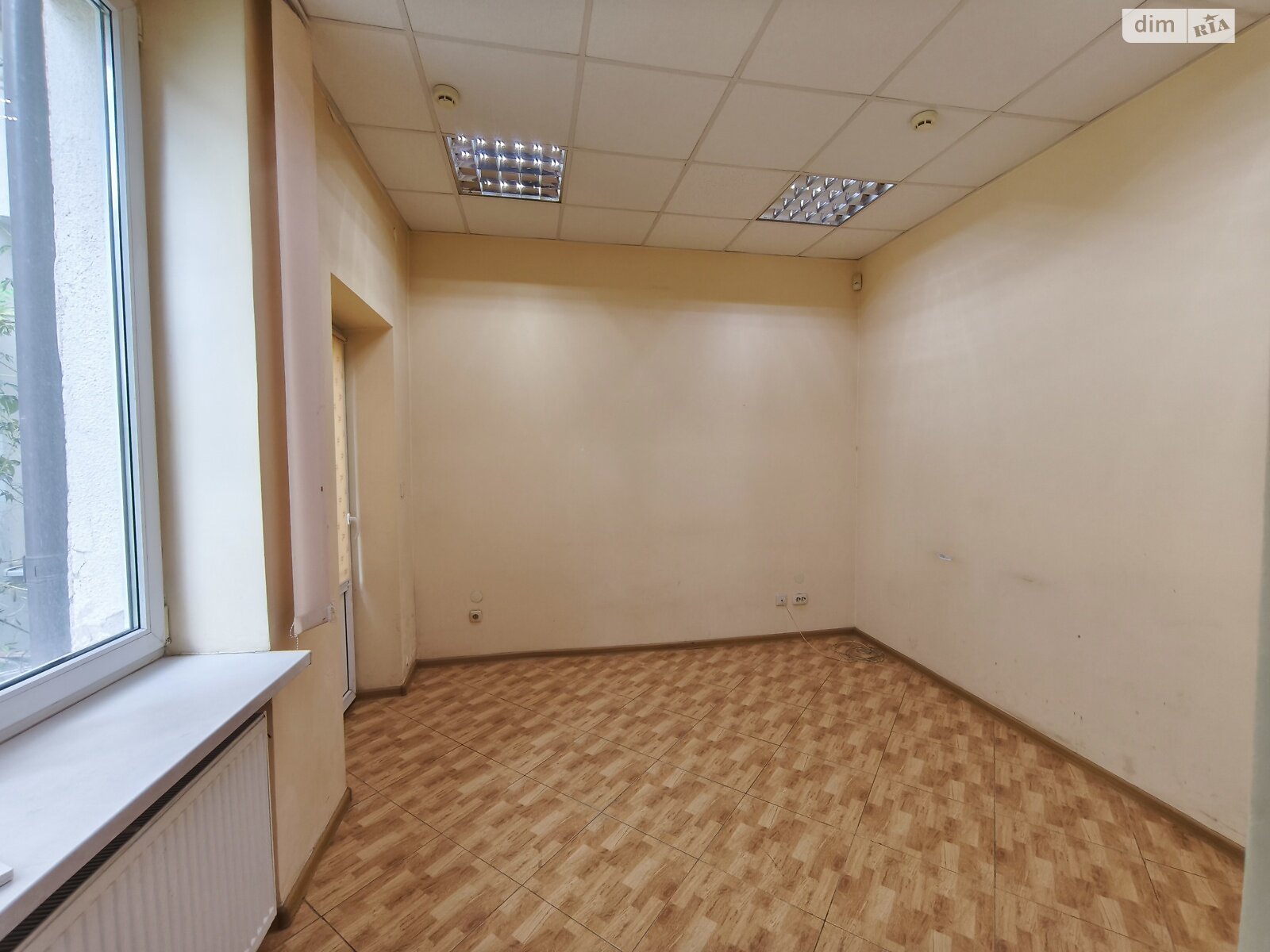 Оренда офісного приміщення в Ужгороді, Корзо вулиця, приміщень -, поверх - 2 фото 1 Оренда офісного приміщення в Ужгороді, Корзо вулиця, приміщень -, поверх - 2 фото 1