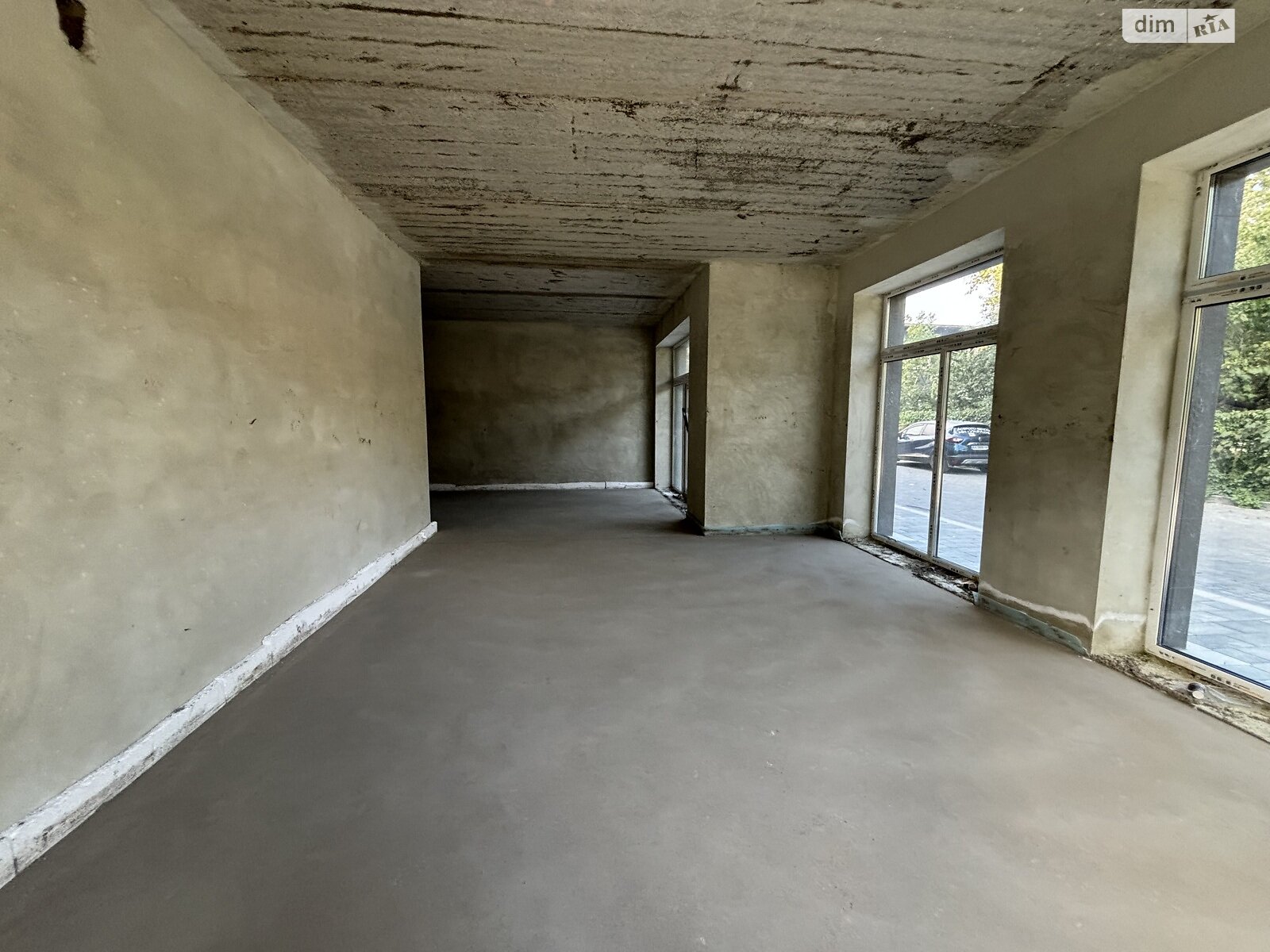 Аренда офисного помещения в Ужгороде, Капушанская (Победы) улица 168Г корпус 1, помещений - 2, этаж - 1 фото 1