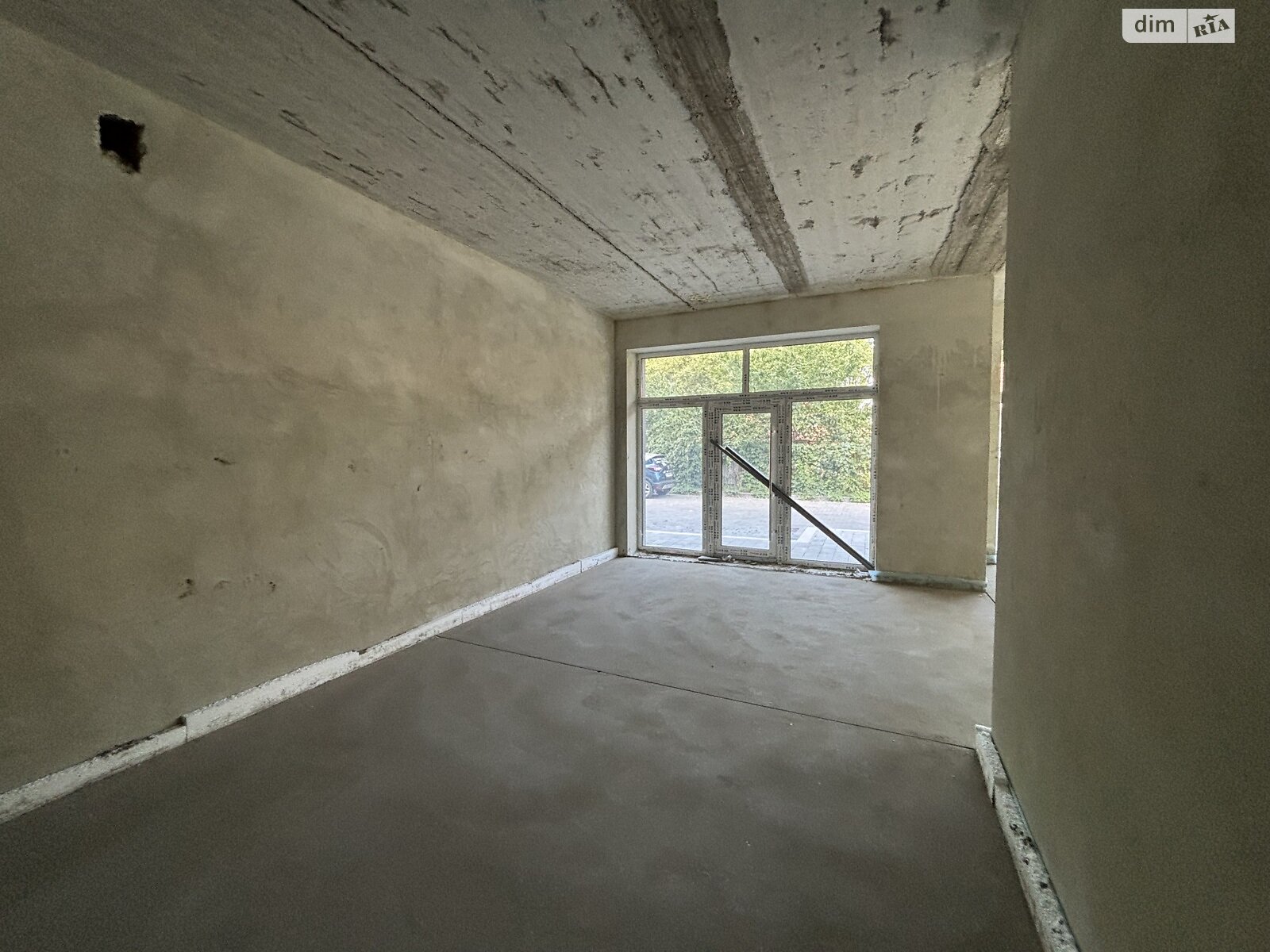 Аренда офисного помещения в Ужгороде, Капушанская (Победы) улица 168Г корпус 1, помещений - 2, этаж - 1 фото 1