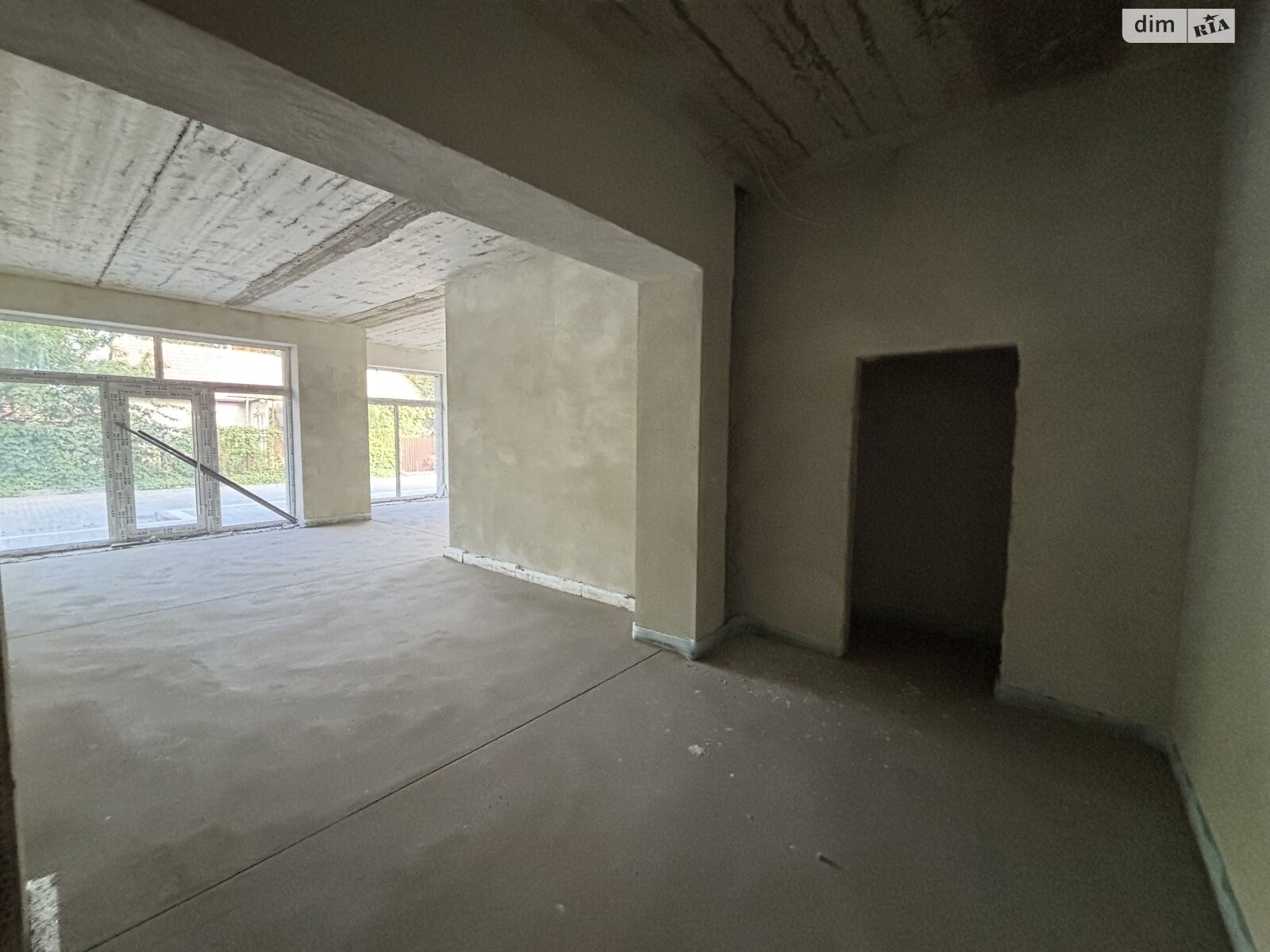 Аренда офисного помещения в Ужгороде, Капушанская (Победы) улица 168Г корпус 1, помещений - 2, этаж - 1 фото 1