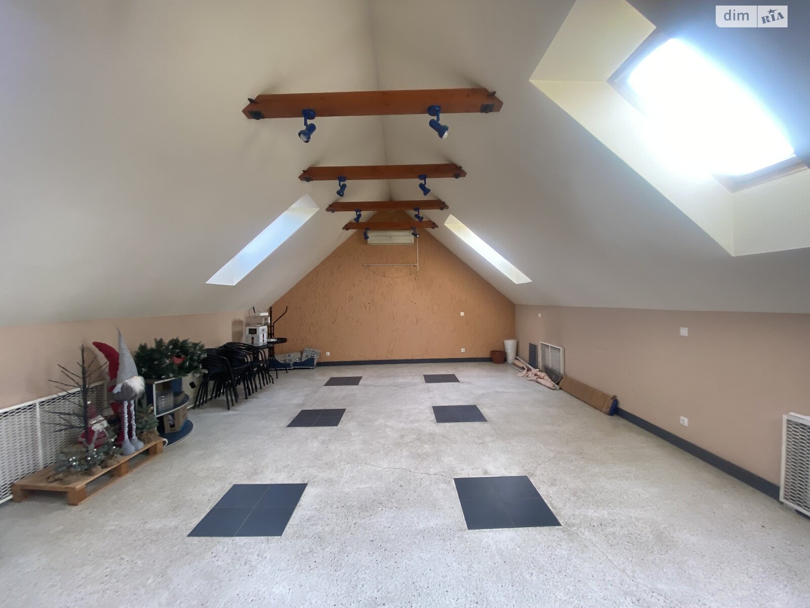 Аренда офисного помещения в Ужгороде, Украинская улица, помещений - 3, этаж - 2 фото 1