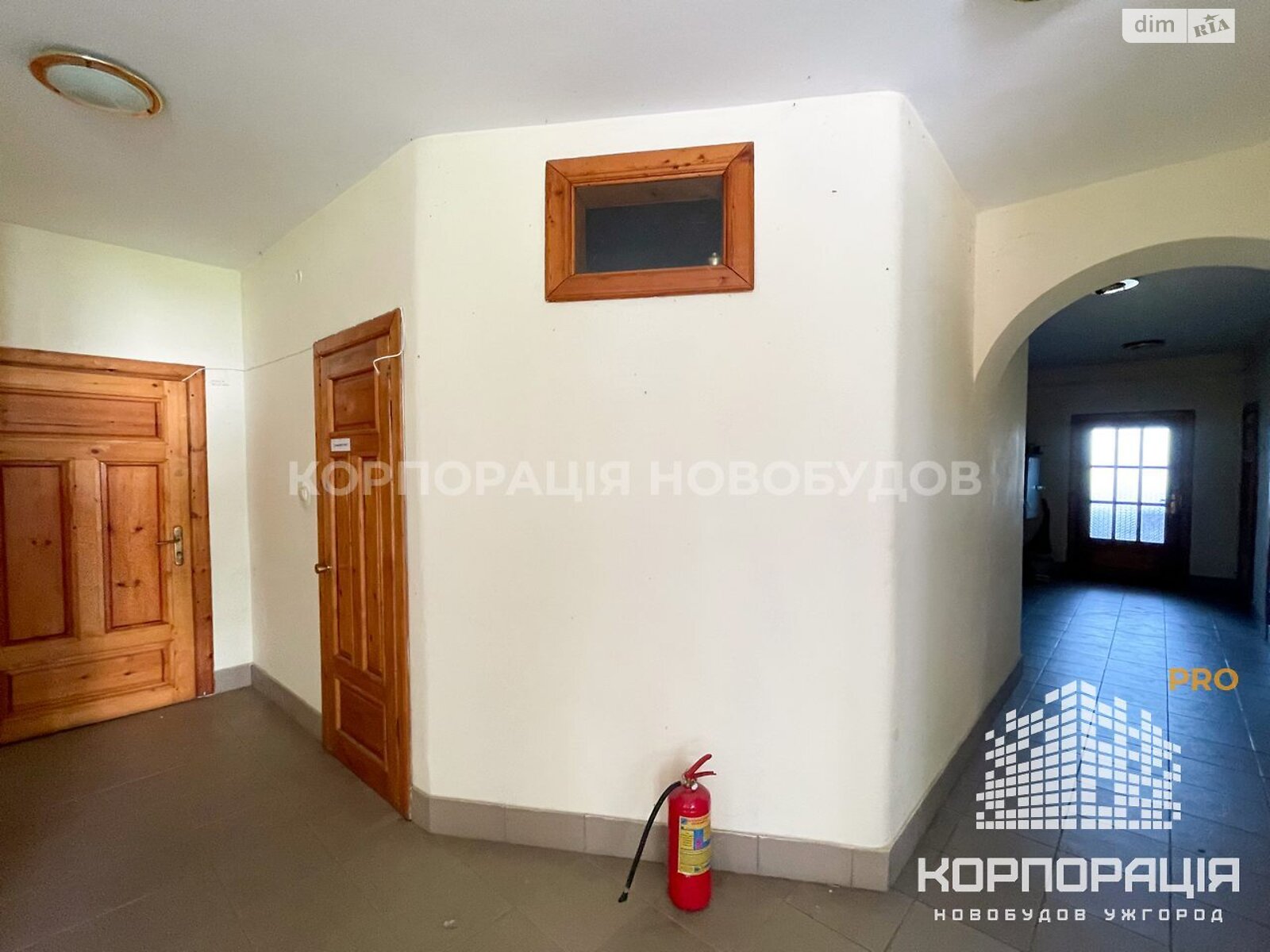 Оренда офісного приміщення в Ужгороді, Загорська вулиця, приміщень - 7, поверх - 1 фото 1 Оренда офісного приміщення в Ужгороді, Загорська вулиця, приміщень - 7, поверх - 1 фото 1