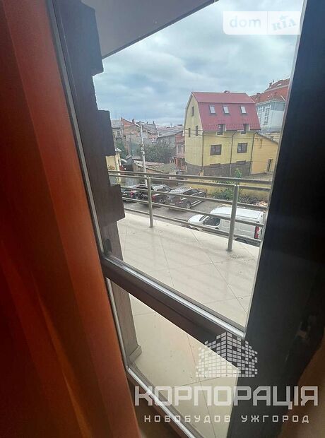 Аренда офисного помещения в Ужгороде, площа Жупанатська, помещений - 5, этаж - 1 фото 1 Аренда офисного помещения в Ужгороде, площа Жупанатська, помещений - 5, этаж - 1 фото 1