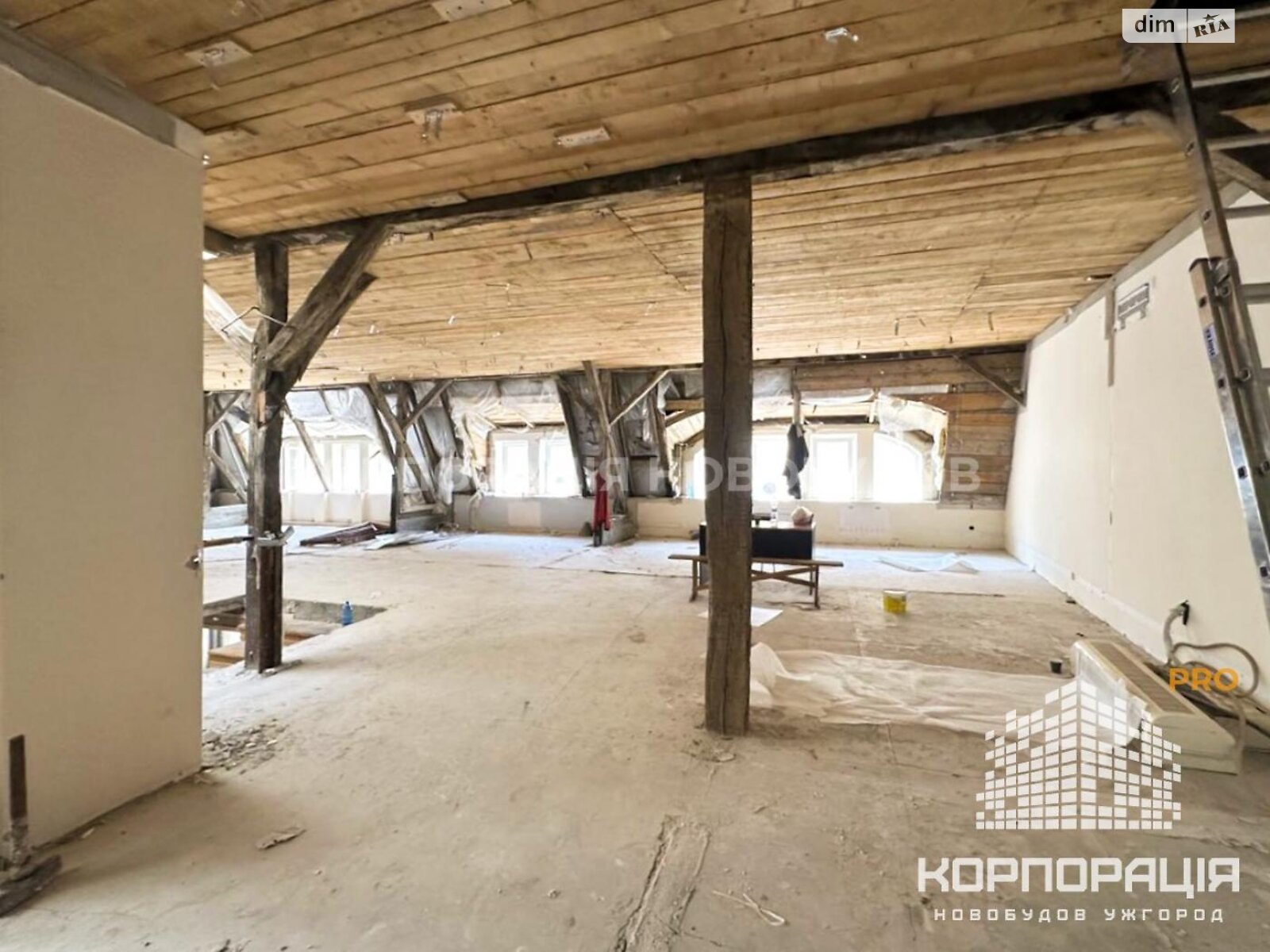 Аренда офисного помещения в Ужгороде, Корзо улица, помещений - 1, этаж - 3 фото 1 Аренда офисного помещения в Ужгороде, Корзо улица, помещений - 1, этаж - 3 фото 1