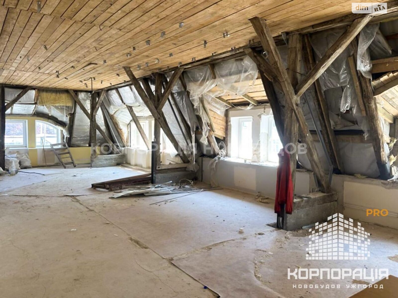 Аренда офисного помещения в Ужгороде, Корзо улица, помещений - 1, этаж - 3 фото 1 Аренда офисного помещения в Ужгороде, Корзо улица, помещений - 1, этаж - 3 фото 1