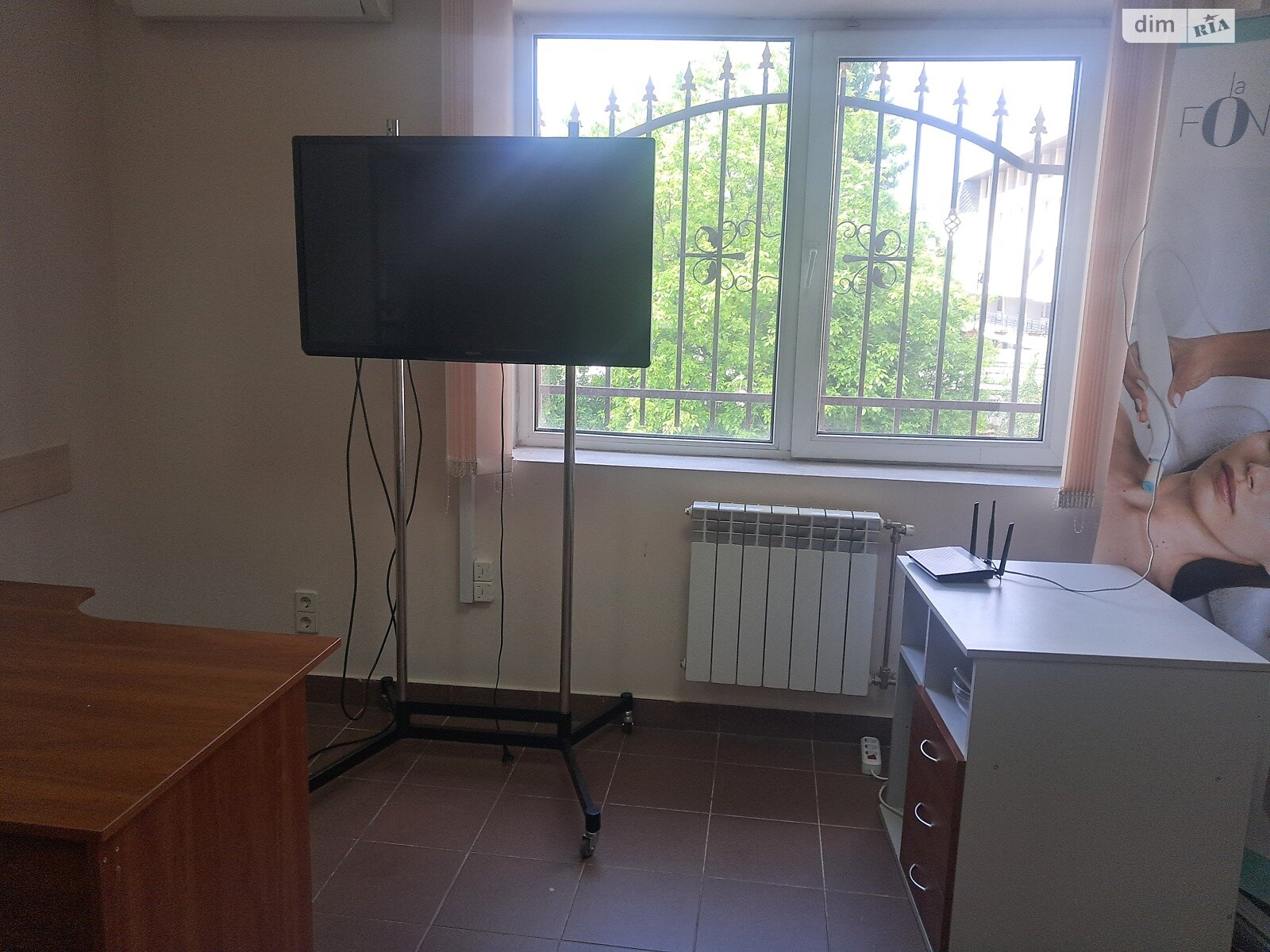 Оренда офісного приміщення в Ужгороді, Льва Толстого вулиця, приміщень - 2, поверх - 2 фото 1 Оренда офісного приміщення в Ужгороді, Льва Толстого вулиця, приміщень - 2, поверх - 2 фото 1