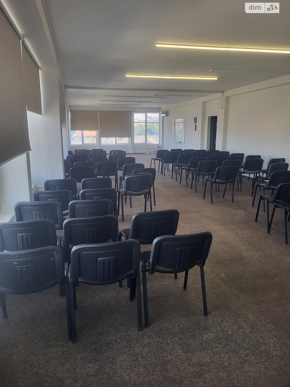 Оренда офісного приміщення в Ужгороді, Петефі Шандора площа 47, приміщень - 1, поверх - 6 фото 1 Оренда офісного приміщення в Ужгороді, Петефі Шандора площа 47, приміщень - 1, поверх - 6 фото 1