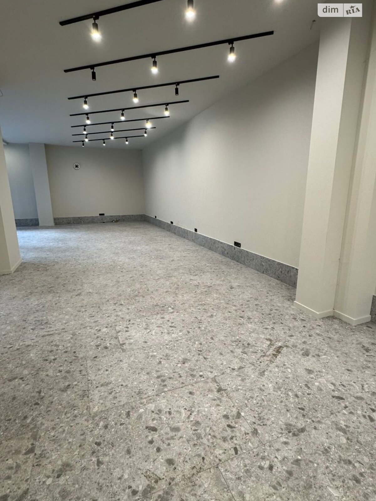 Аренда офисного помещения в Ужгороде, Подгорная улица, помещений - 2, этаж - 1 фото 1