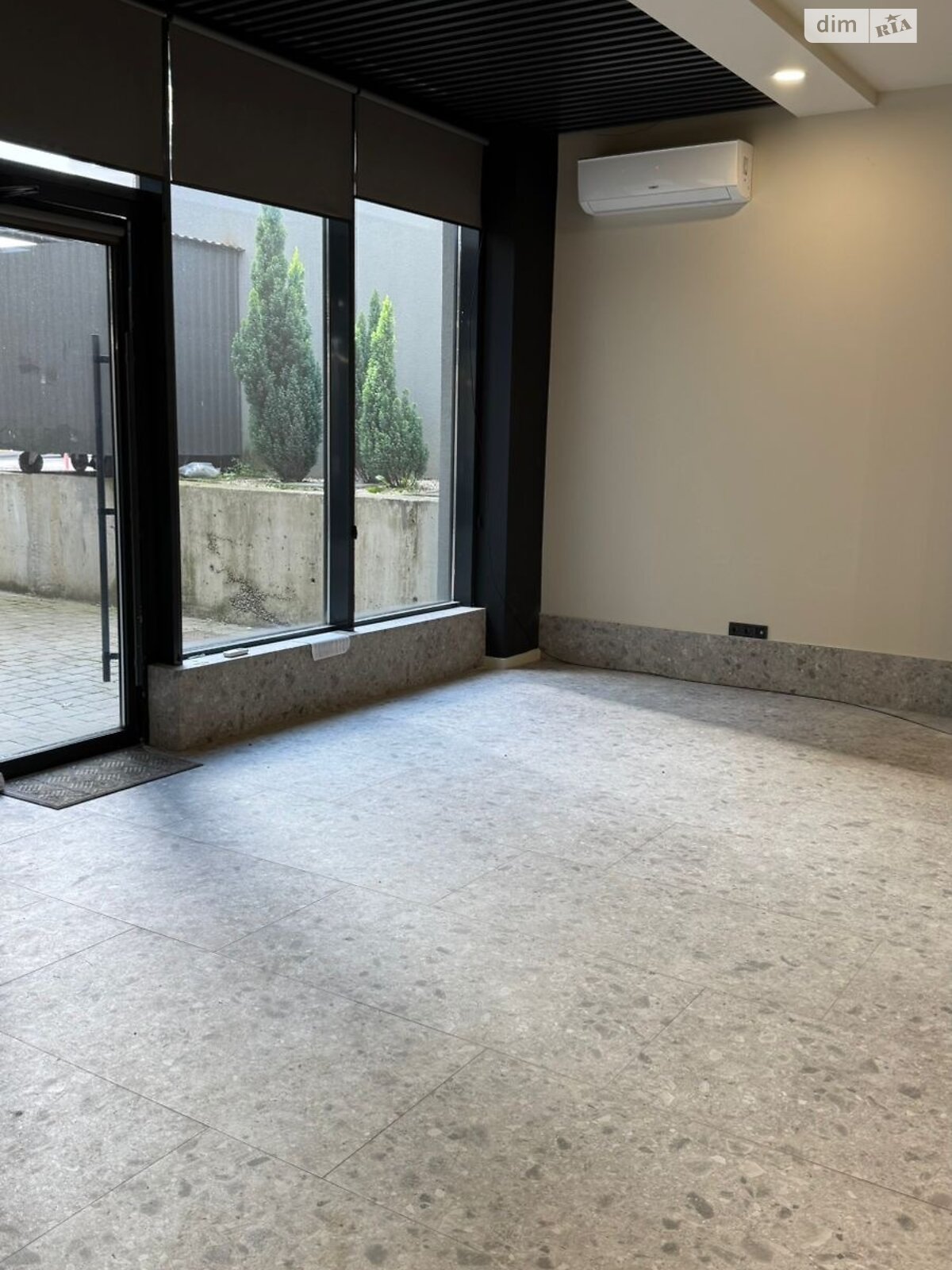 Аренда офисного помещения в Ужгороде, Подгорная улица, помещений - 2, этаж - 1 фото 1