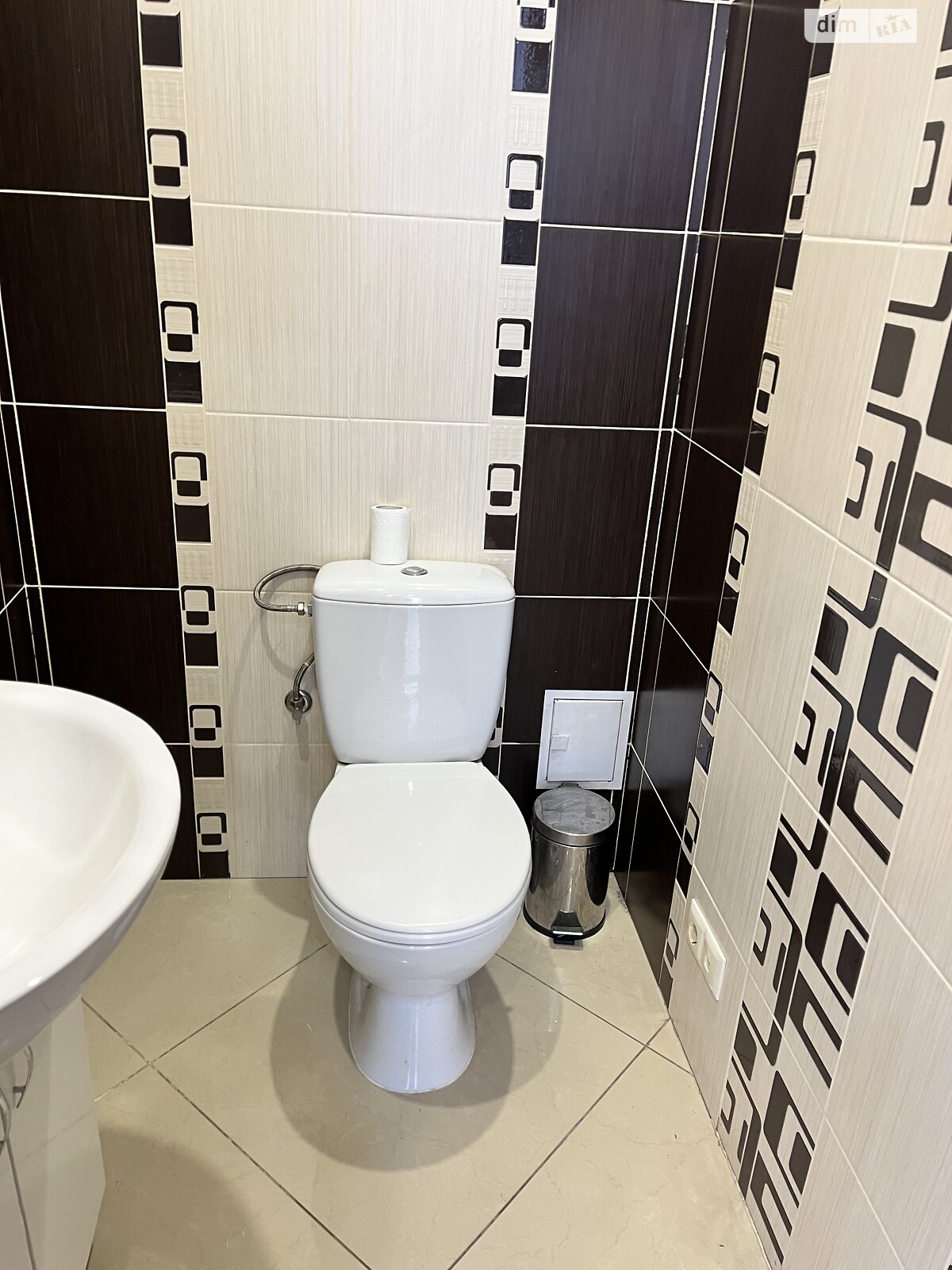 Оренда офісного приміщення в Ужгороді, Собранецька вулиця, приміщень - 2, поверх - 1 фото 1 Оренда офісного приміщення в Ужгороді, Собранецька вулиця, приміщень - 2, поверх - 1 фото 1