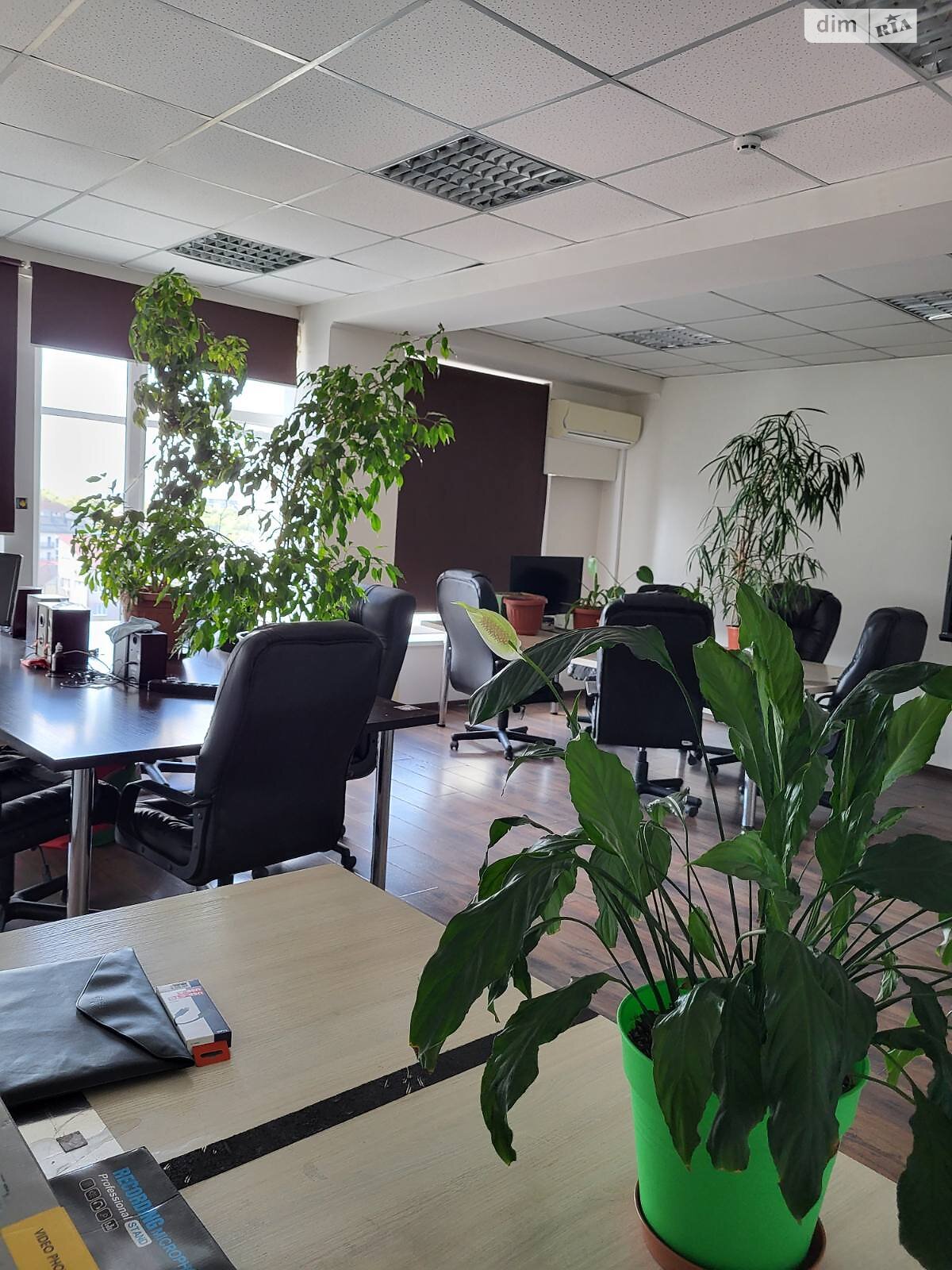 Аренда офисного помещения в Ужгороде, Петефи Шандора площадь 47, помещений - 1, этаж - 7 фото 1