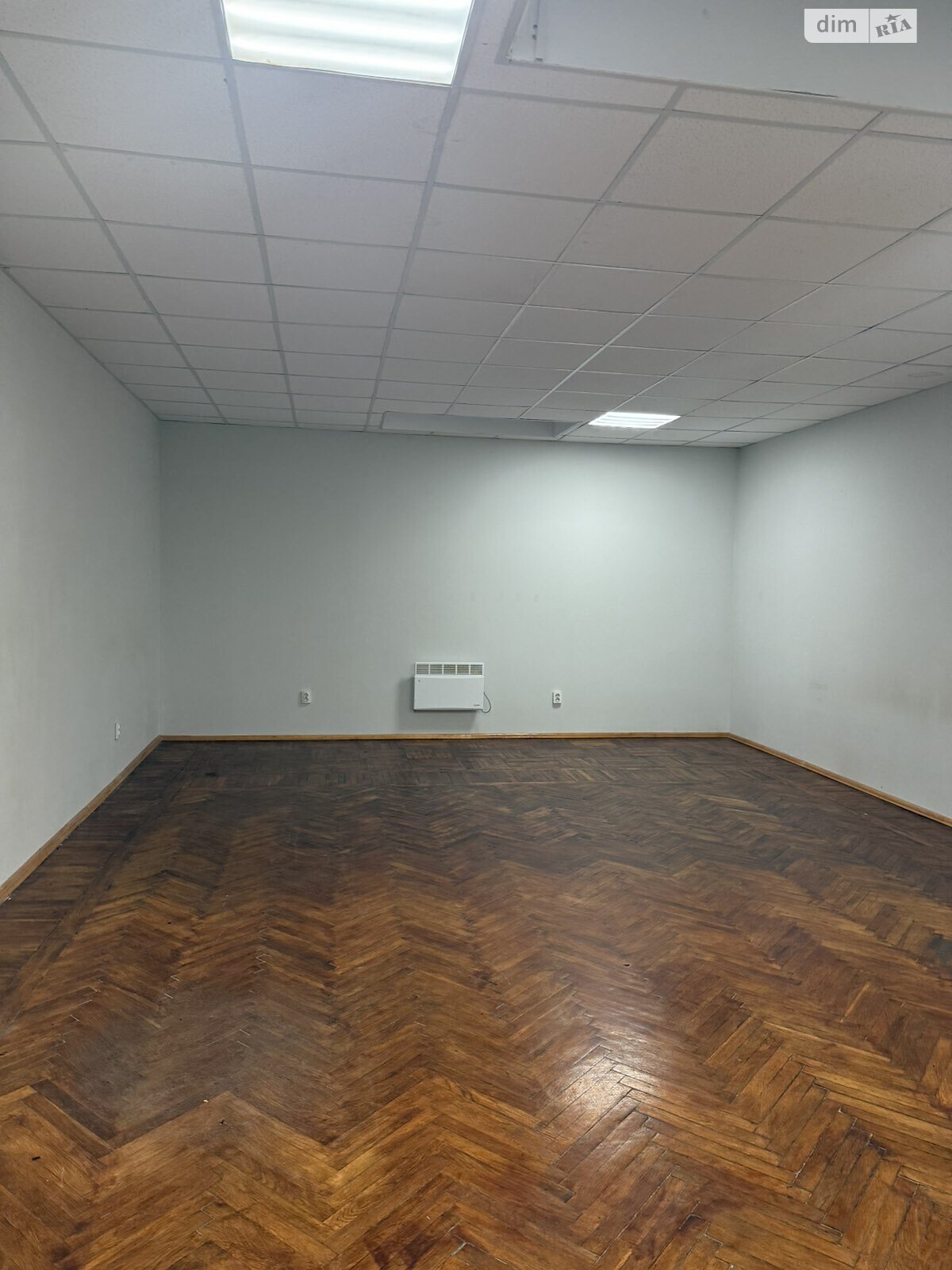 Оренда офісного приміщення в Вінниці, Політехнічна (Воїнів-Інтернаціоналістів) вулиця, приміщень - 1, поверх - 3 фото 1 Оренда офісного приміщення в Вінниці, Політехнічна (Воїнів-Інтернаціоналістів) вулиця, приміщень - 1, поверх - 3 фото 1