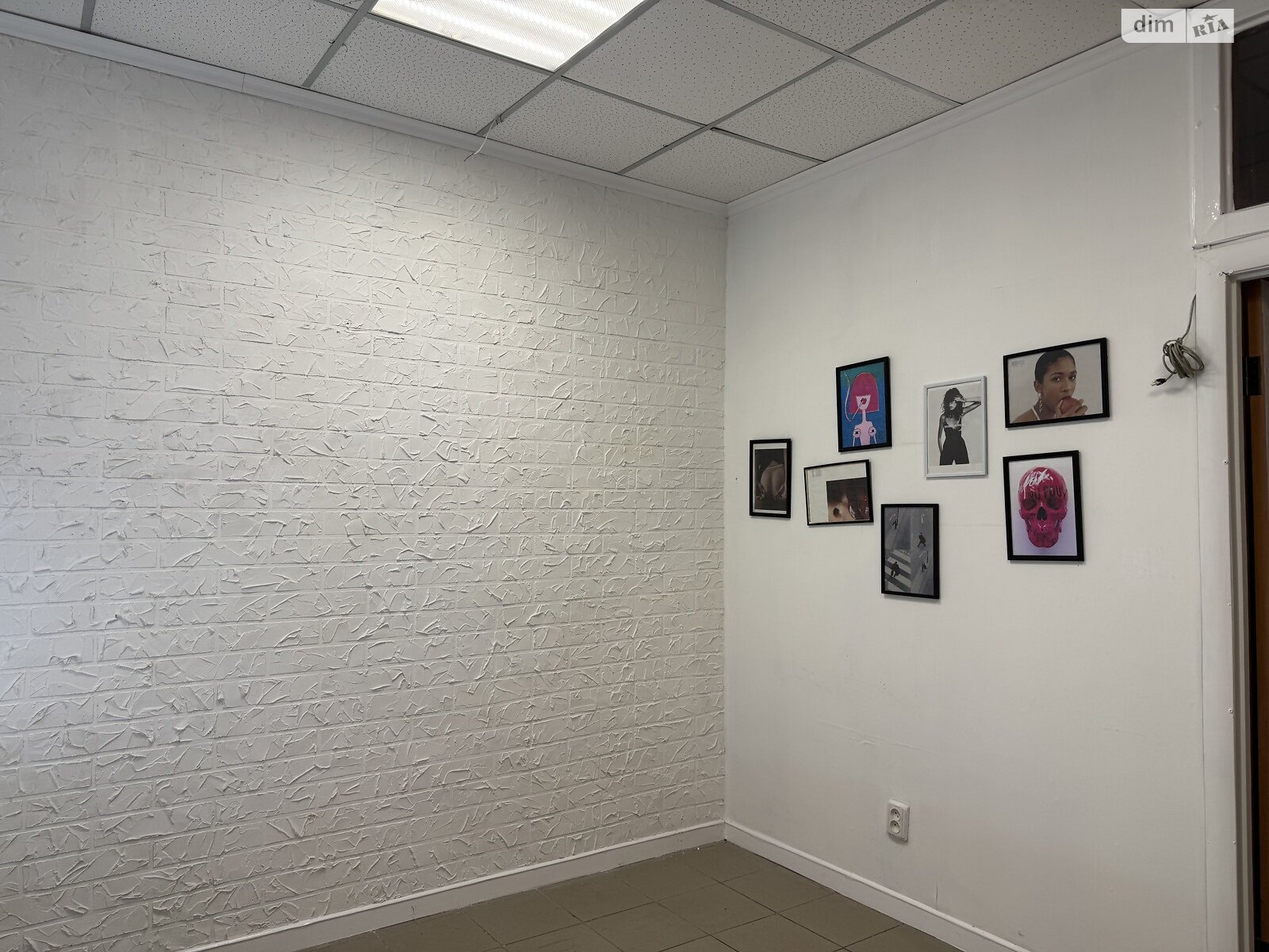 Оренда офісного приміщення в Вінниці, Коцюбинського проспект 20, приміщень - 1, поверх - 4 фото 1 Оренда офісного приміщення в Вінниці, Коцюбинського проспект 20, приміщень - 1, поверх - 4 фото 1