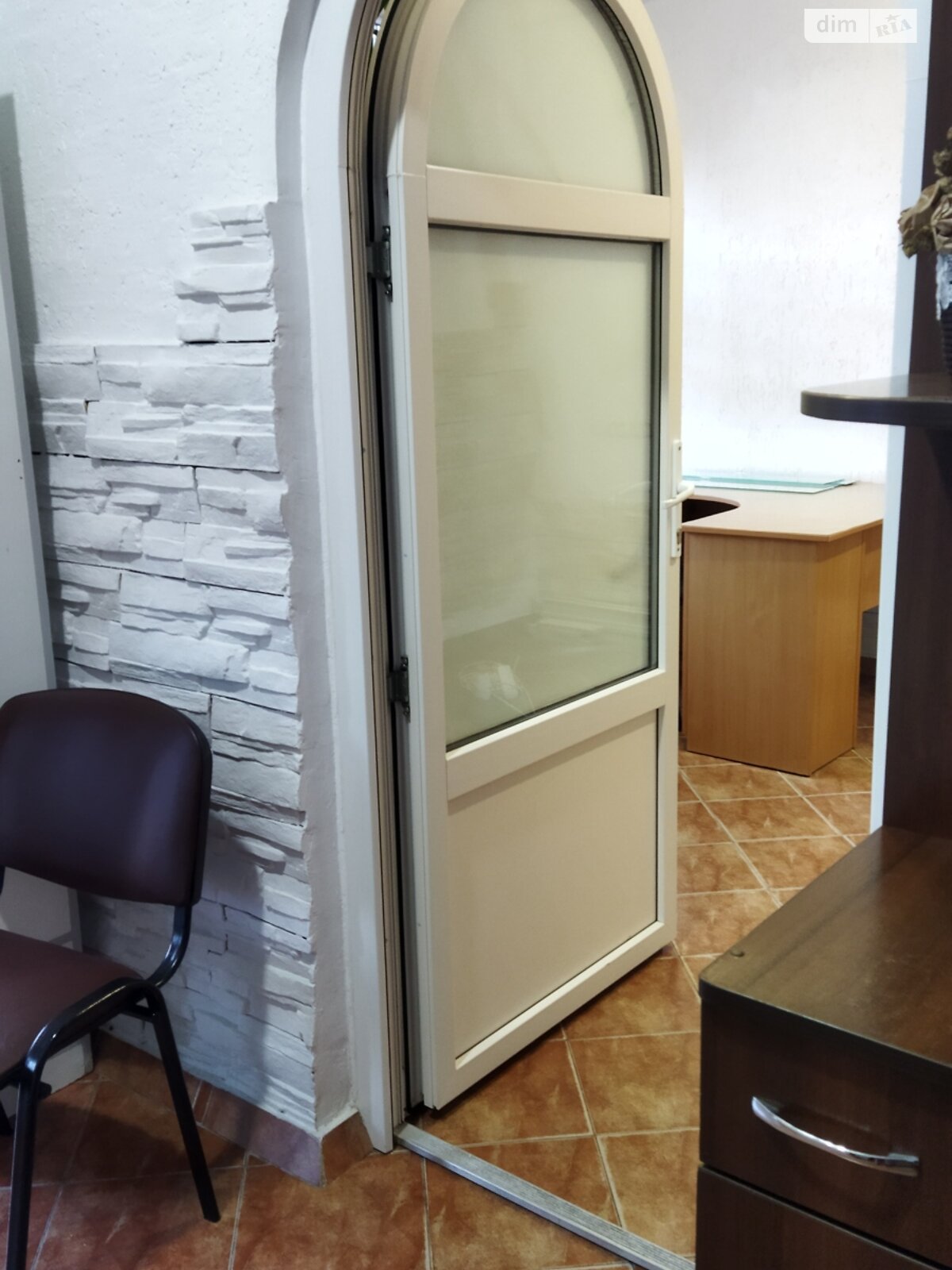 Оренда офісного приміщення в Вінниці, Гетьмана Мазепи (Чехова) вулиця, приміщень - 4, поверх - 1 фото 1