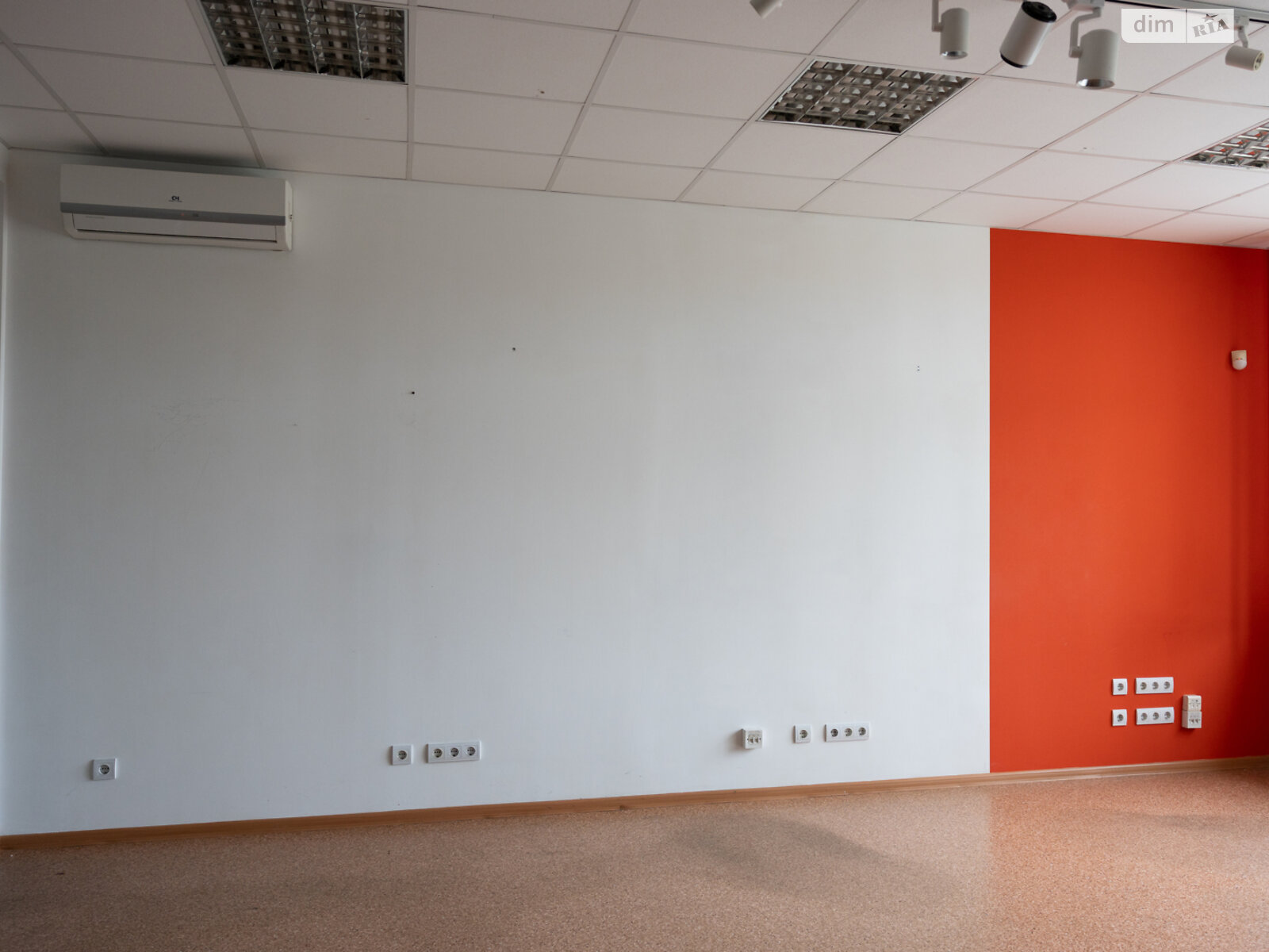 Оренда офісного приміщення в Вінниці, Хмельницьке шосе 25А, приміщень - 5, поверх - 3 фото 1 Оренда офісного приміщення в Вінниці, Хмельницьке шосе 25А, приміщень - 5, поверх - 3 фото 1