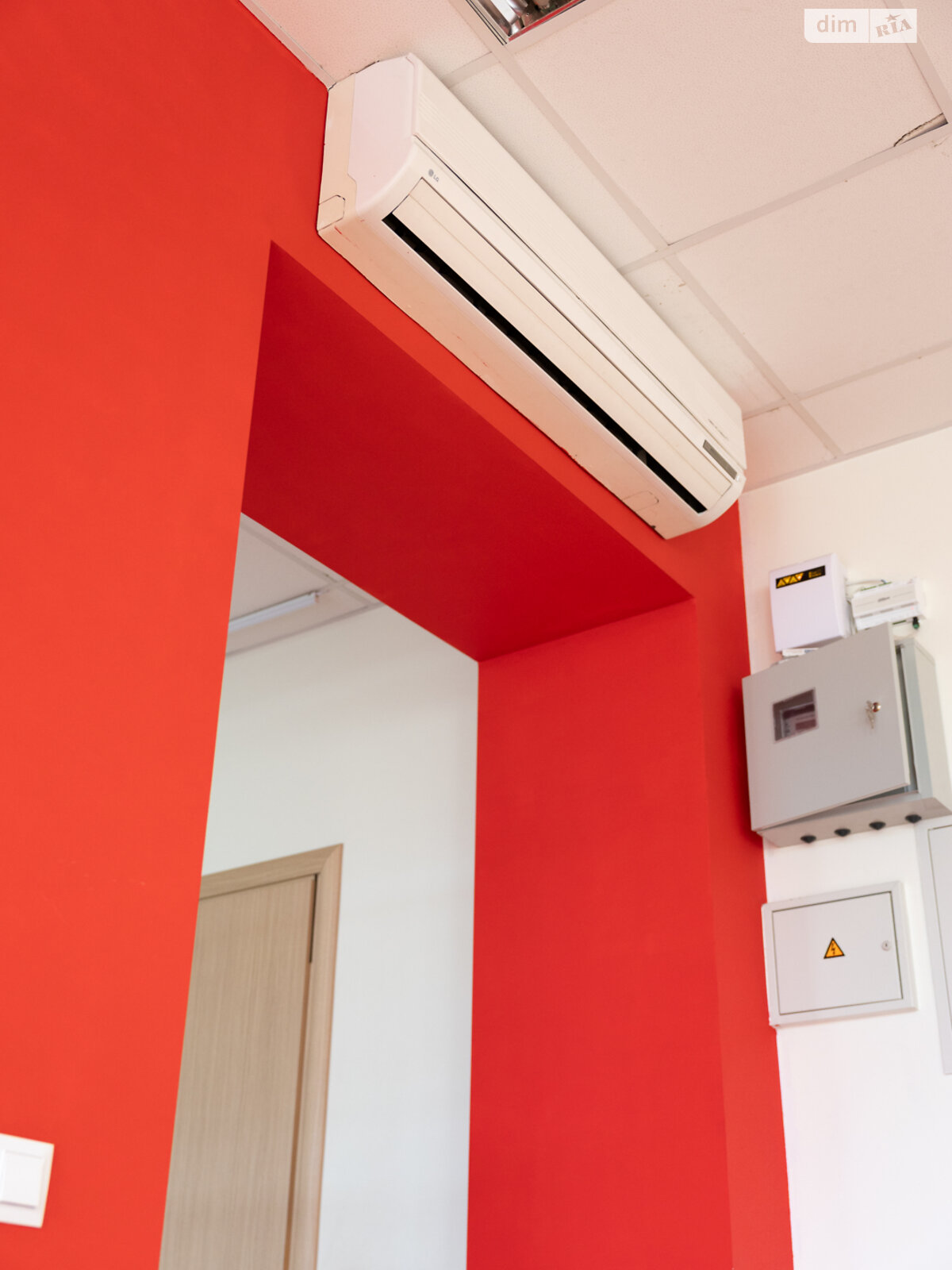 Оренда офісного приміщення в Вінниці, Хмельницьке шосе 25А, приміщень - 5, поверх - 3 фото 1 Оренда офісного приміщення в Вінниці, Хмельницьке шосе 25А, приміщень - 5, поверх - 3 фото 1