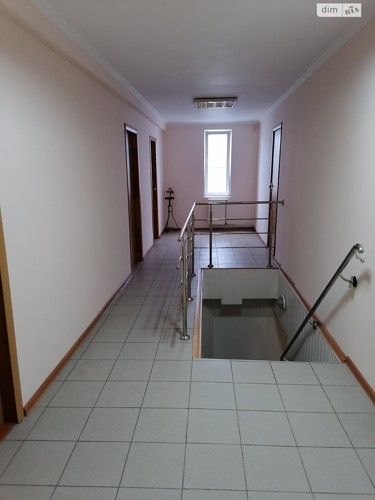 Оренда офісного приміщення в Вінниці, Гетьмана Мазепи (Чехова) вулиця, приміщень - 2, поверх - 3 фото 1 Оренда офісного приміщення в Вінниці, Гетьмана Мазепи (Чехова) вулиця, приміщень - 2, поверх - 3 фото 1