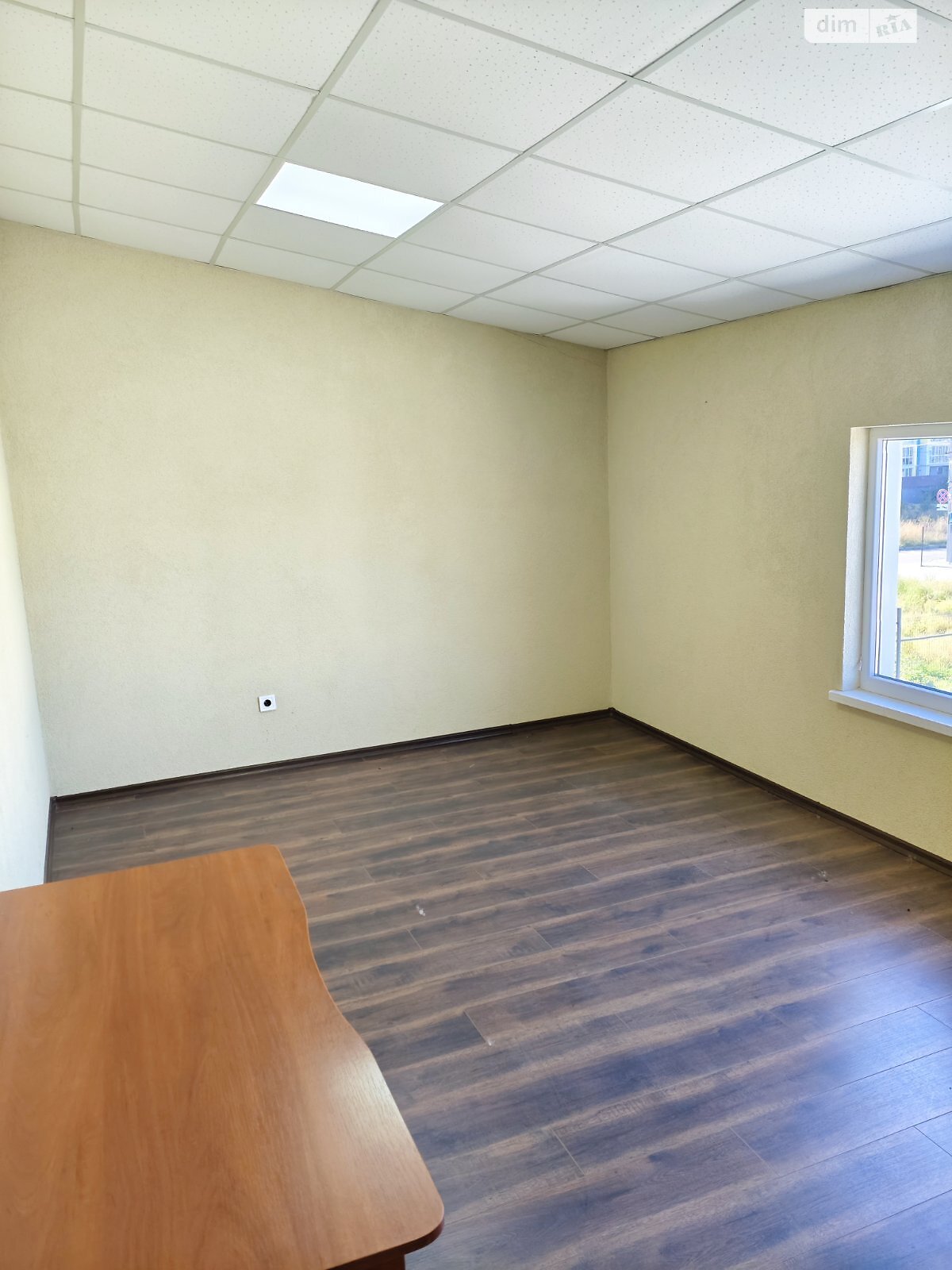 Оренда офісного приміщення в Зарванцях, Одеська вулиця, приміщень - 1, поверх - 1 фото 1 Оренда офісного приміщення в Зарванцях, Одеська вулиця, приміщень - 1, поверх - 1 фото 1