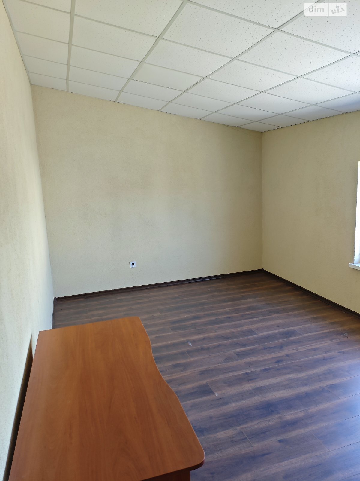 Оренда офісного приміщення в Зарванцях, Одеська вулиця, приміщень - 1, поверх - 1 фото 1 Оренда офісного приміщення в Зарванцях, Одеська вулиця, приміщень - 1, поверх - 1 фото 1