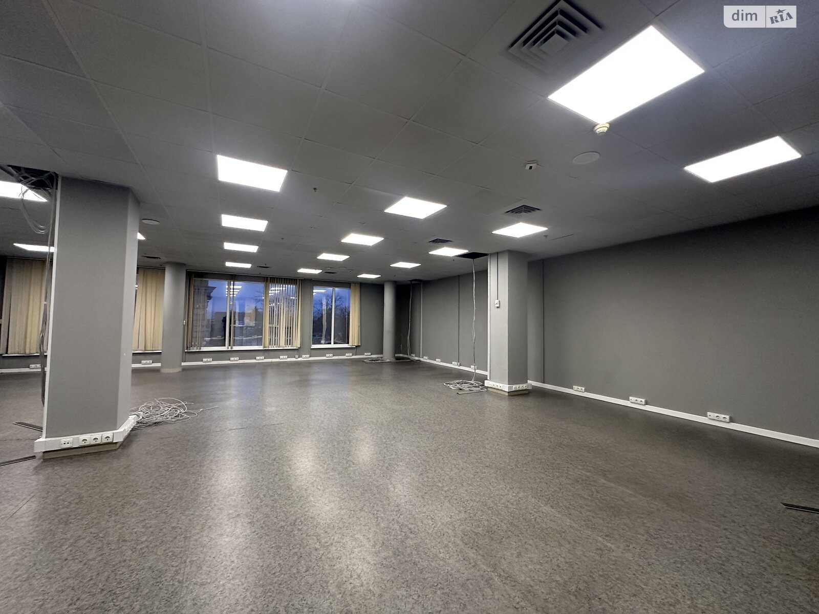Аренда офисного помещения в Виннице, Соборная улица, помещений - 5, этаж - 3 фото 1 Аренда офисного помещения в Виннице, Соборная улица, помещений - 5, этаж - 3 фото 1