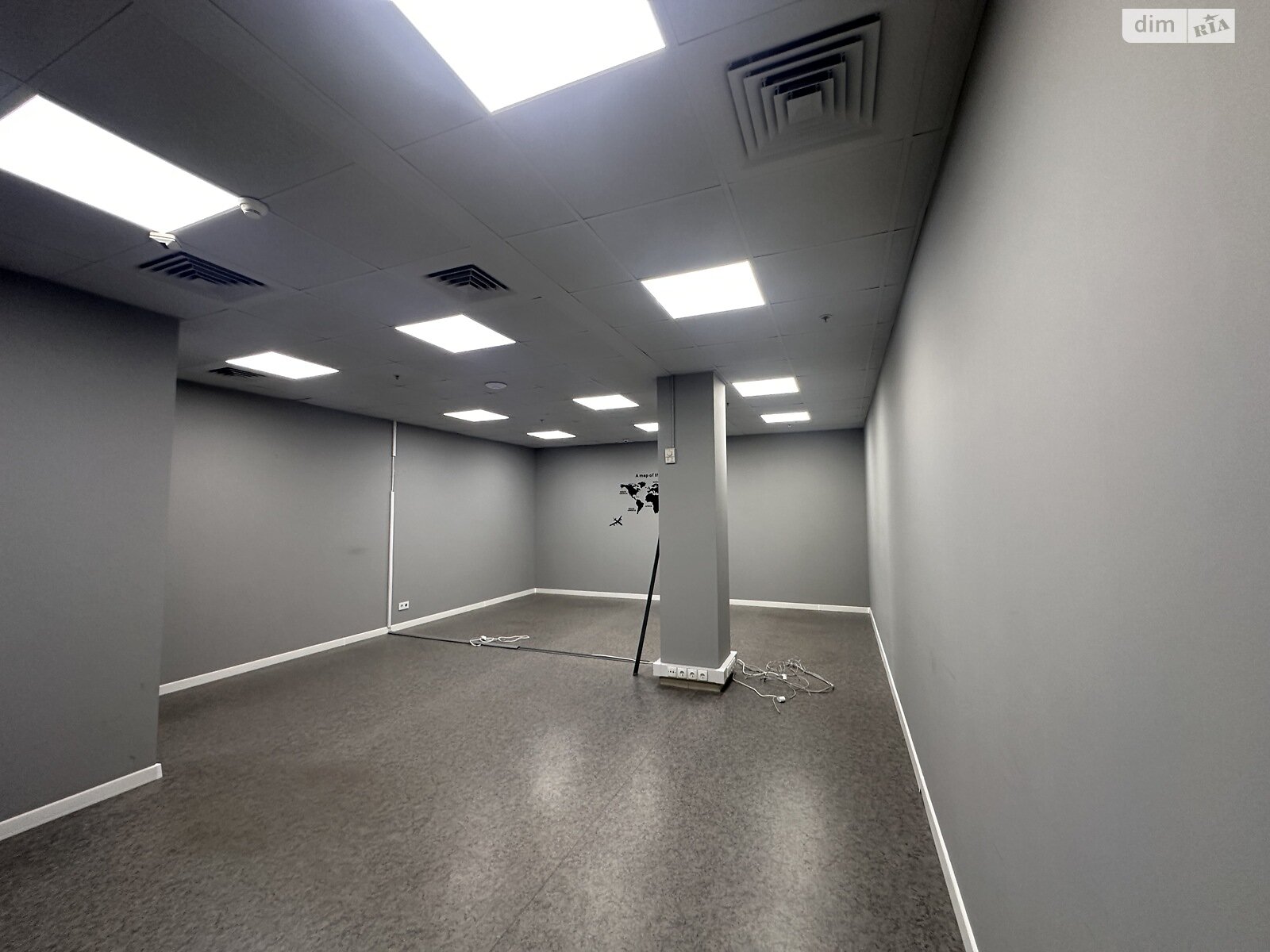 Аренда офисного помещения в Виннице, Соборная улица, помещений - 5, этаж - 3 фото 1 Аренда офисного помещения в Виннице, Соборная улица, помещений - 5, этаж - 3 фото 1