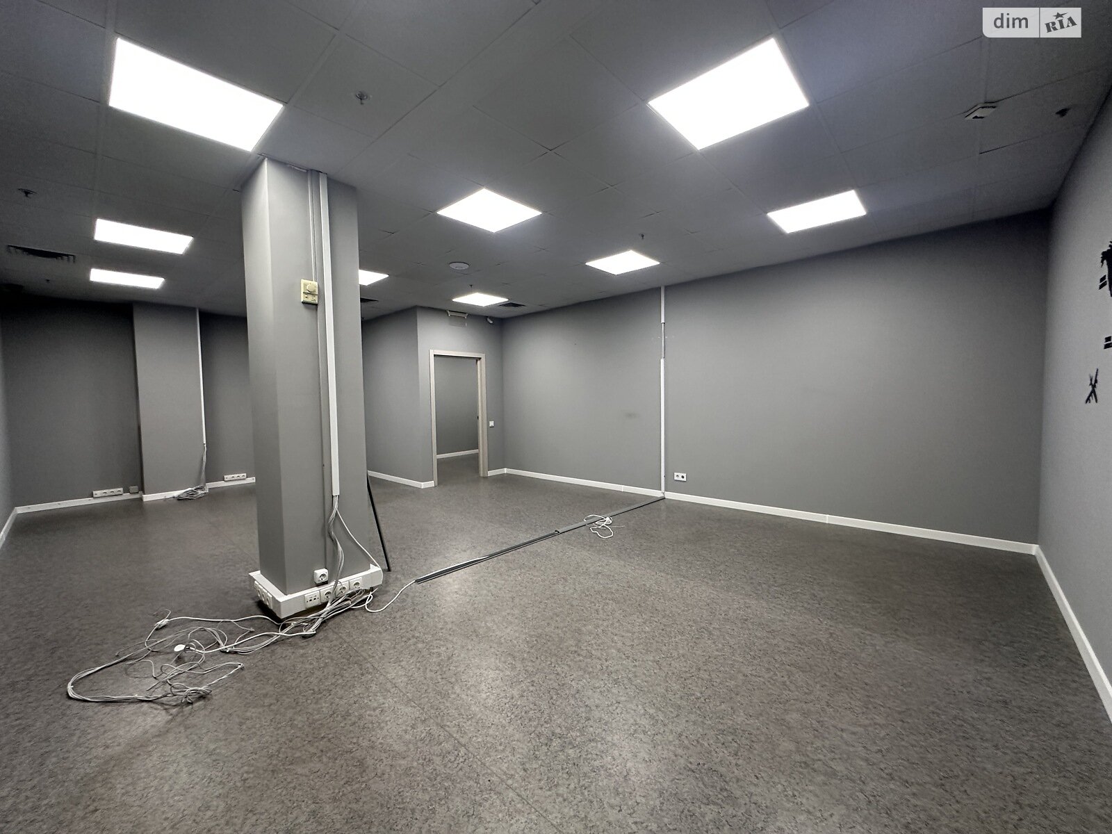 Аренда офисного помещения в Виннице, Соборная улица, помещений - 5, этаж - 3 фото 1 Аренда офисного помещения в Виннице, Соборная улица, помещений - 5, этаж - 3 фото 1