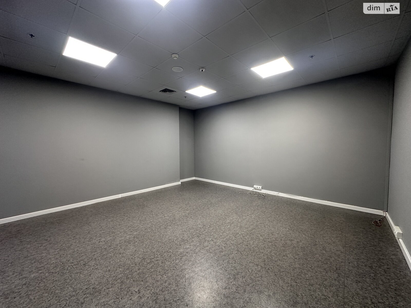 Аренда офисного помещения в Виннице, Соборная улица, помещений - 5, этаж - 3 фото 1 Аренда офисного помещения в Виннице, Соборная улица, помещений - 5, этаж - 3 фото 1