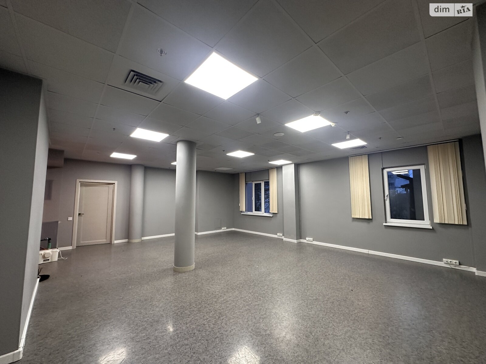 Аренда офисного помещения в Виннице, Соборная улица, помещений - 5, этаж - 3 фото 1 Аренда офисного помещения в Виннице, Соборная улица, помещений - 5, этаж - 3 фото 1