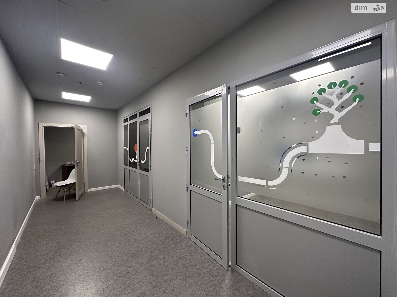 Аренда офисного помещения в Виннице, Соборная улица, помещений - 5, этаж - 3 фото 1 Аренда офисного помещения в Виннице, Соборная улица, помещений - 5, этаж - 3 фото 1